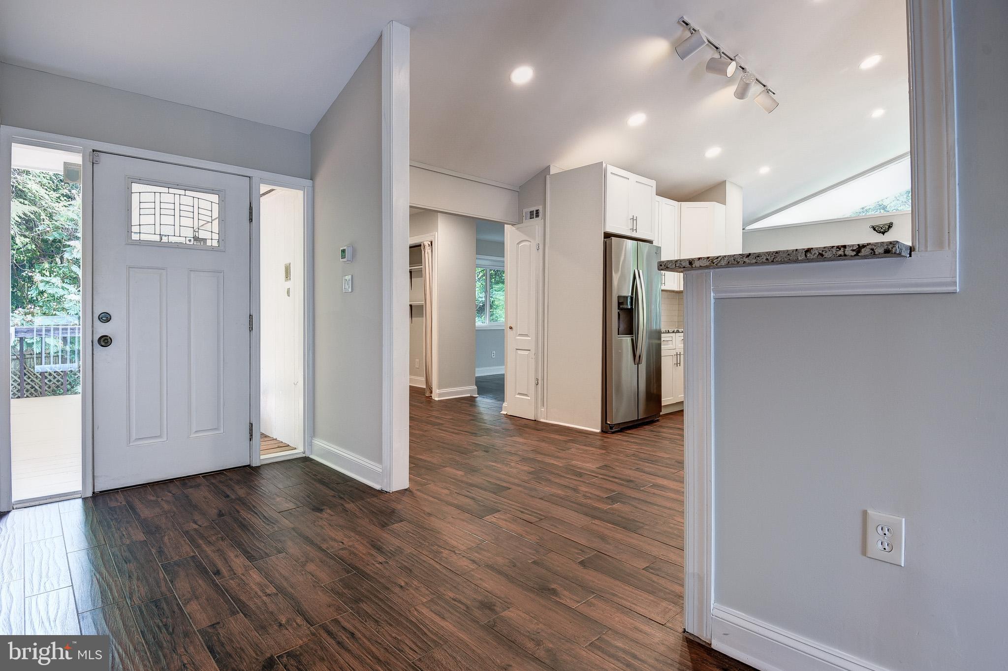 BANNOCKBURN ESTATES - Residential