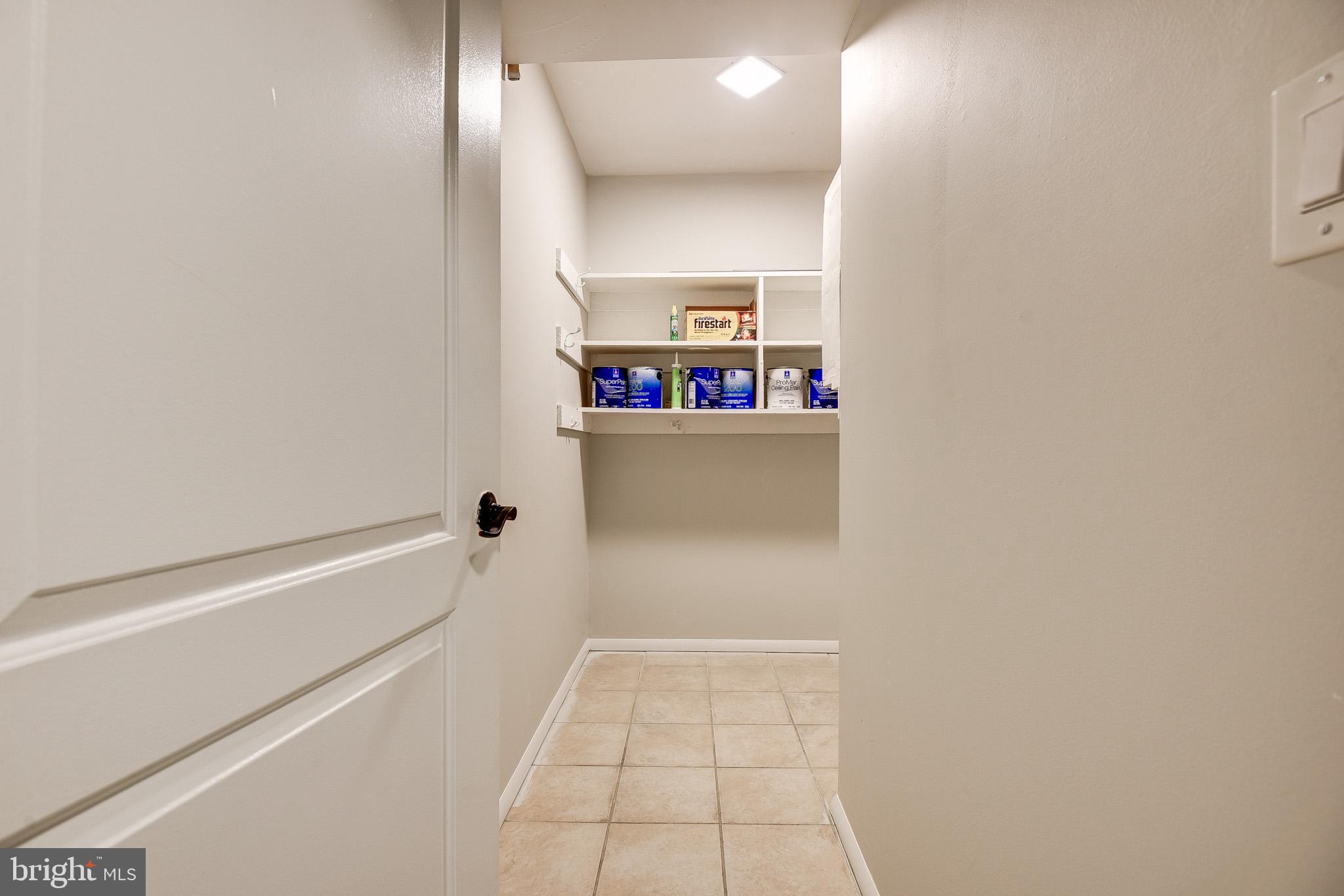 BANNOCKBURN ESTATES - Residential