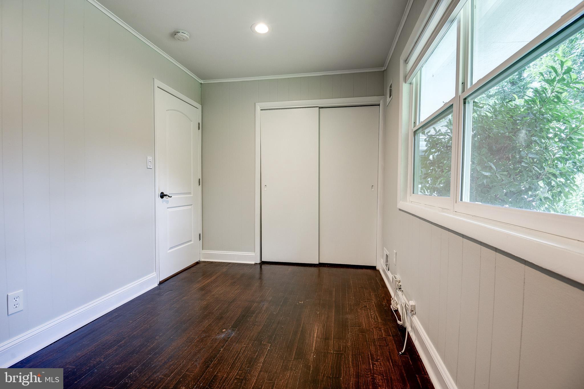 BANNOCKBURN ESTATES - Residential