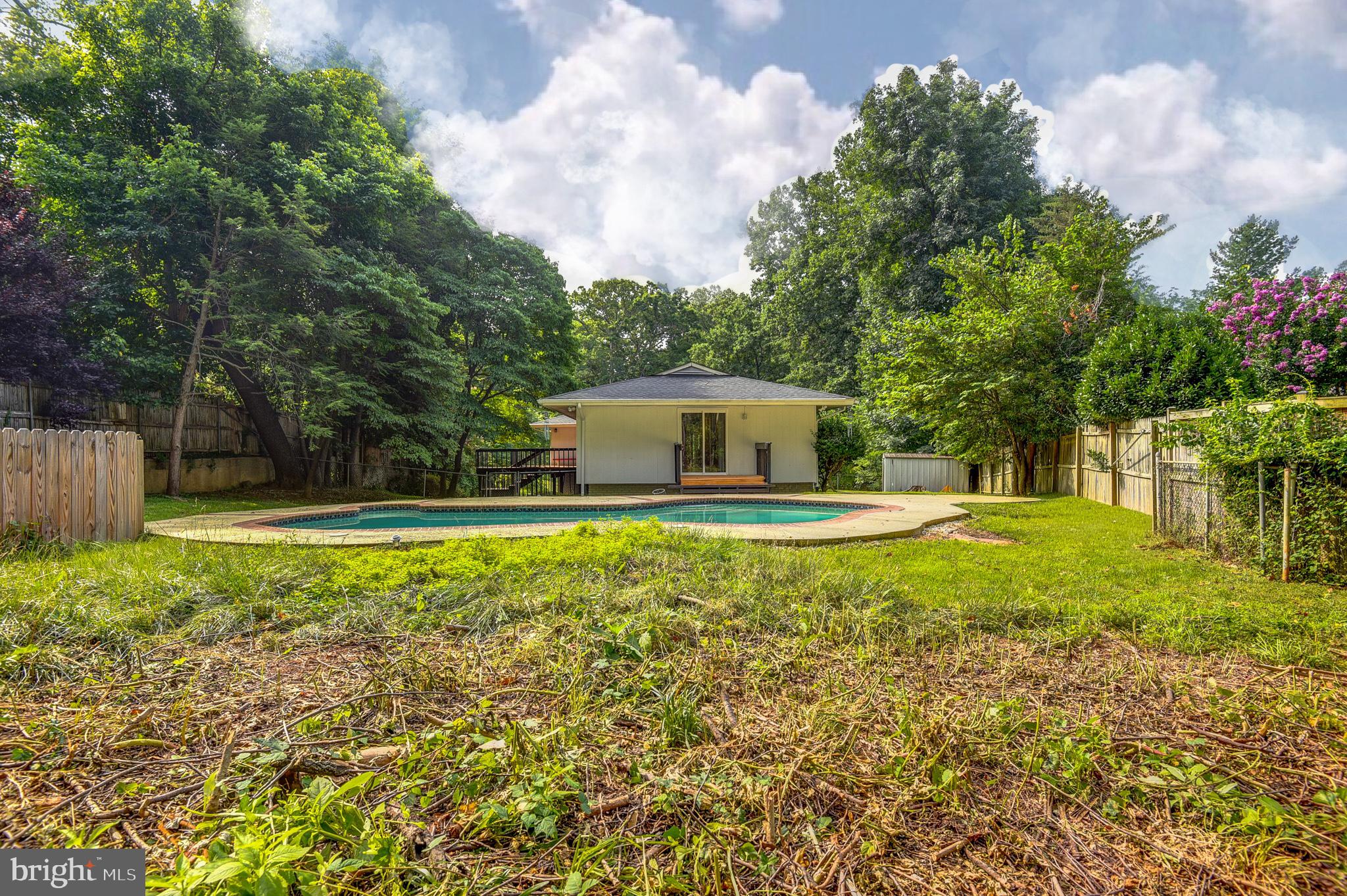 BANNOCKBURN ESTATES - Residential