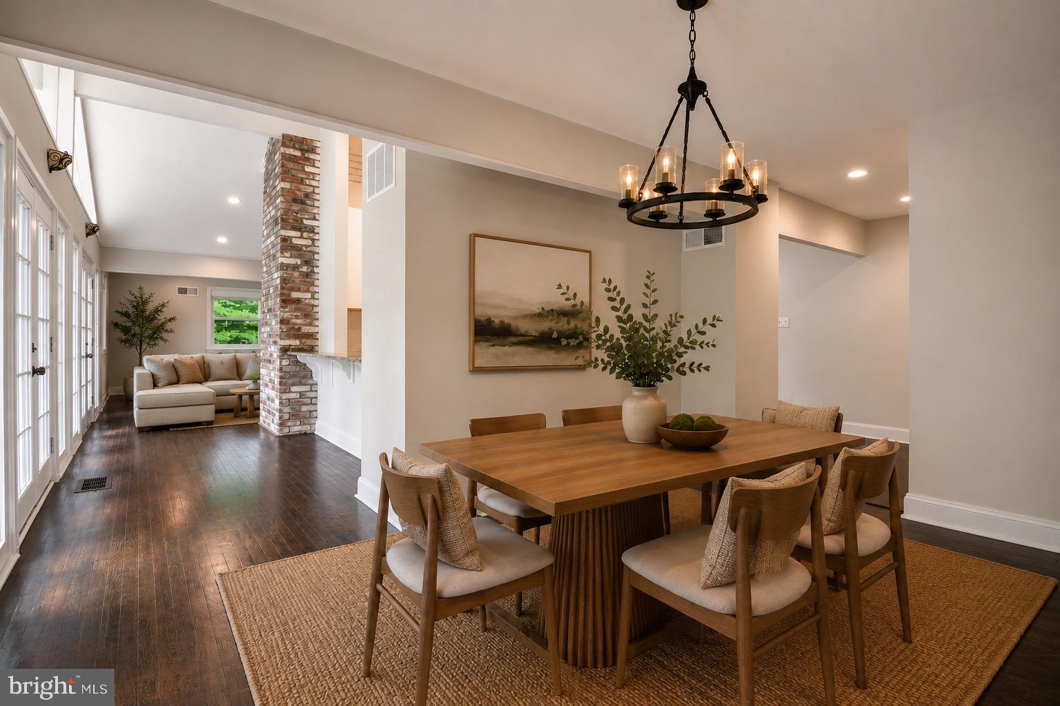 BANNOCKBURN ESTATES - Residential