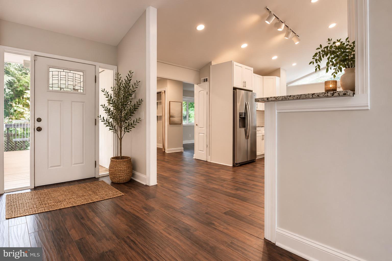 BANNOCKBURN ESTATES - Residential