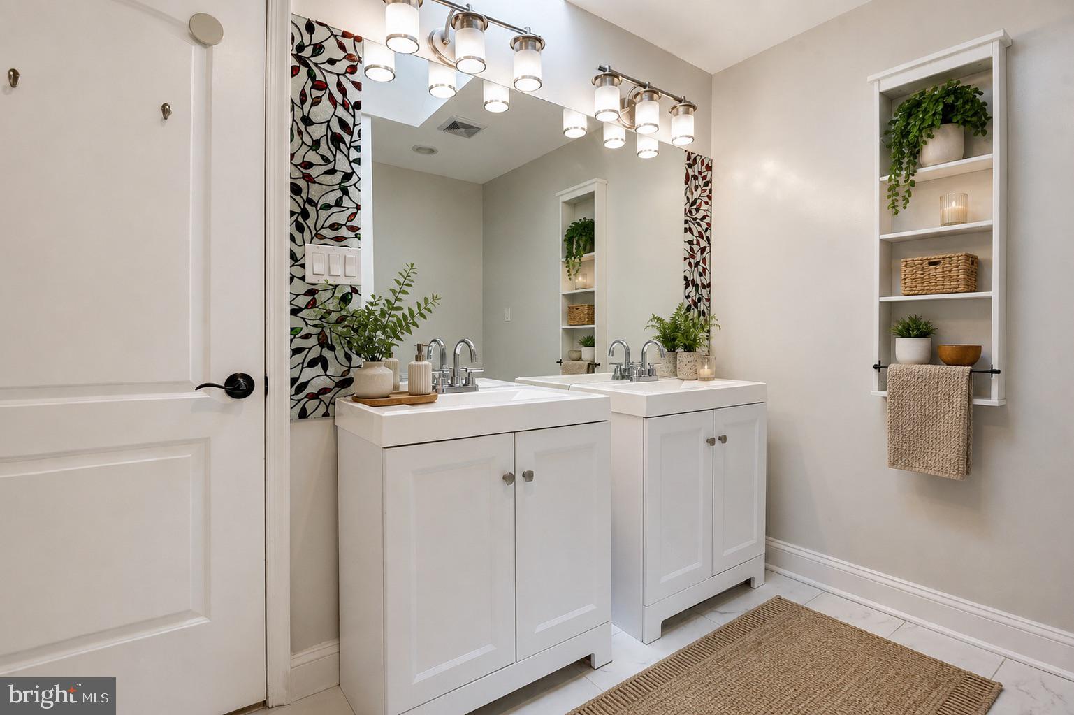 BANNOCKBURN ESTATES - Residential