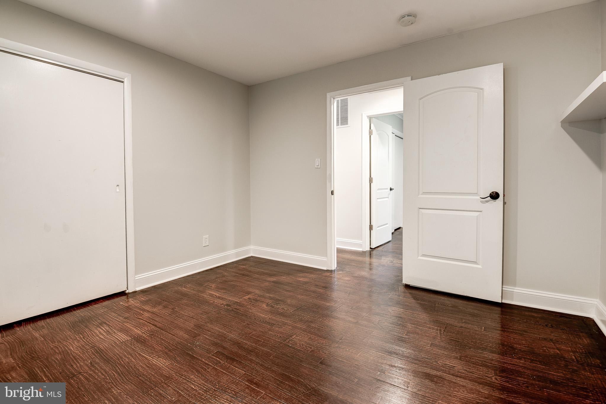 BANNOCKBURN ESTATES - Residential