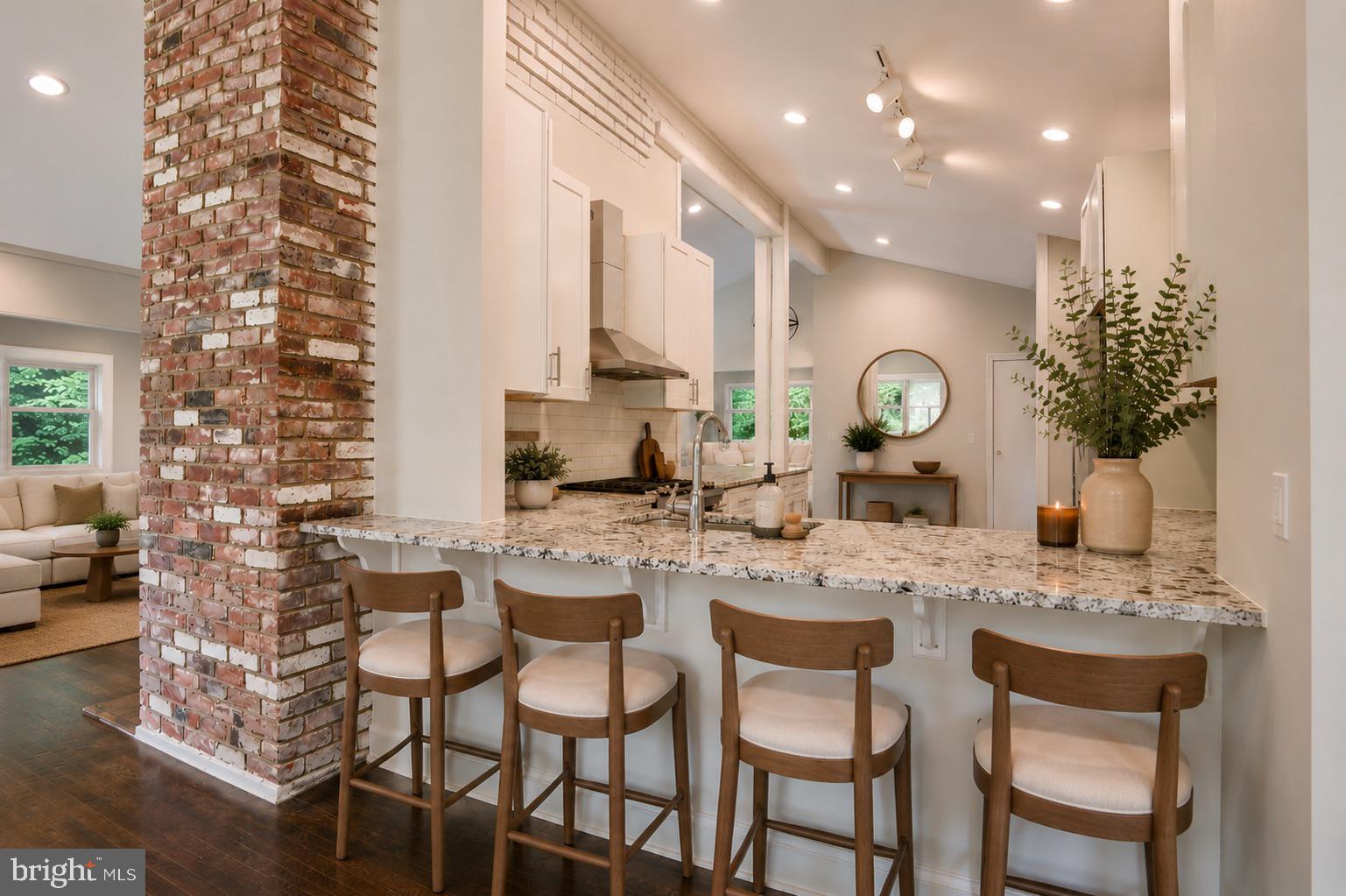 BANNOCKBURN ESTATES - Residential