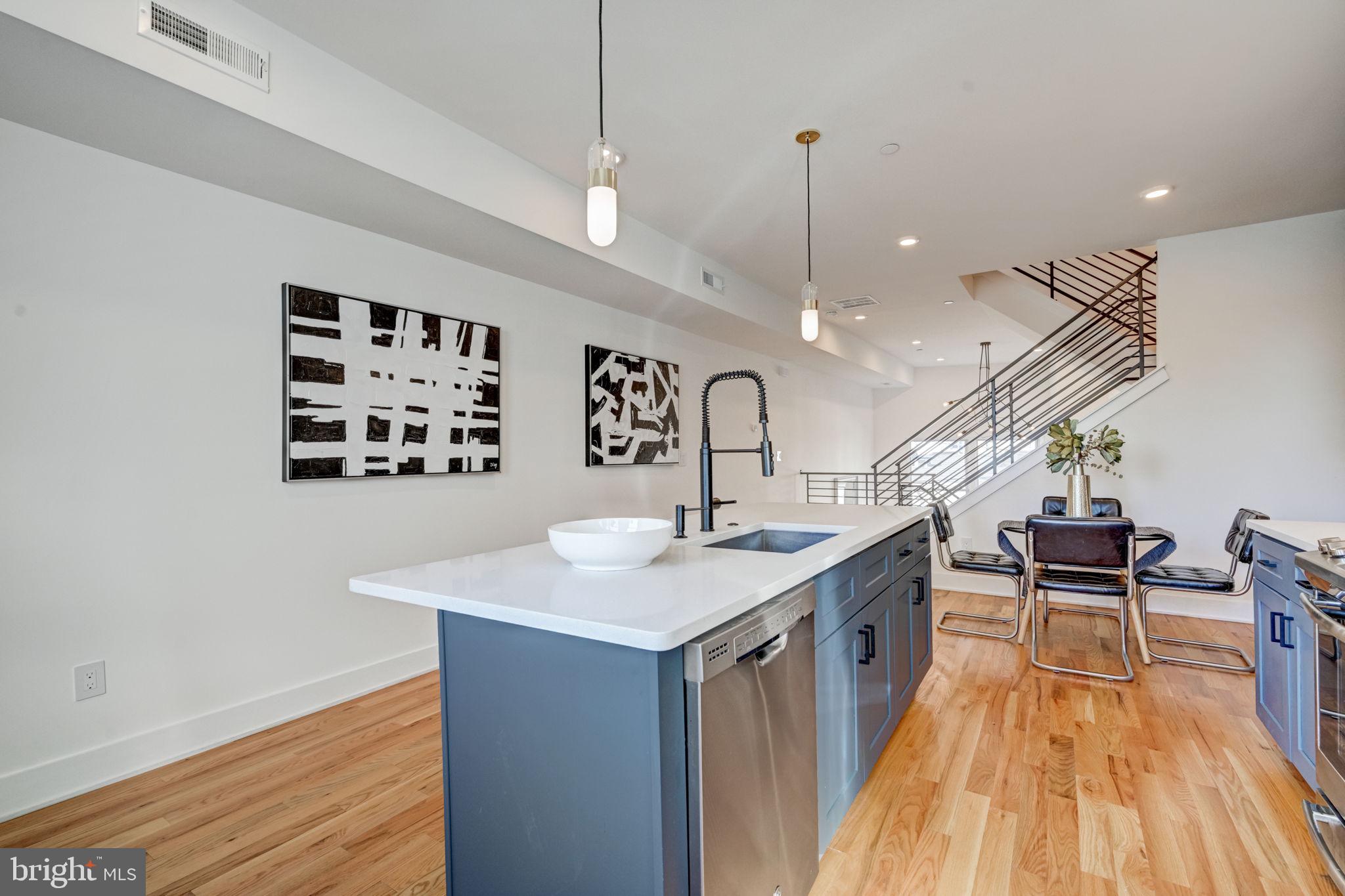 PASSYUNK SQUARE - Residential