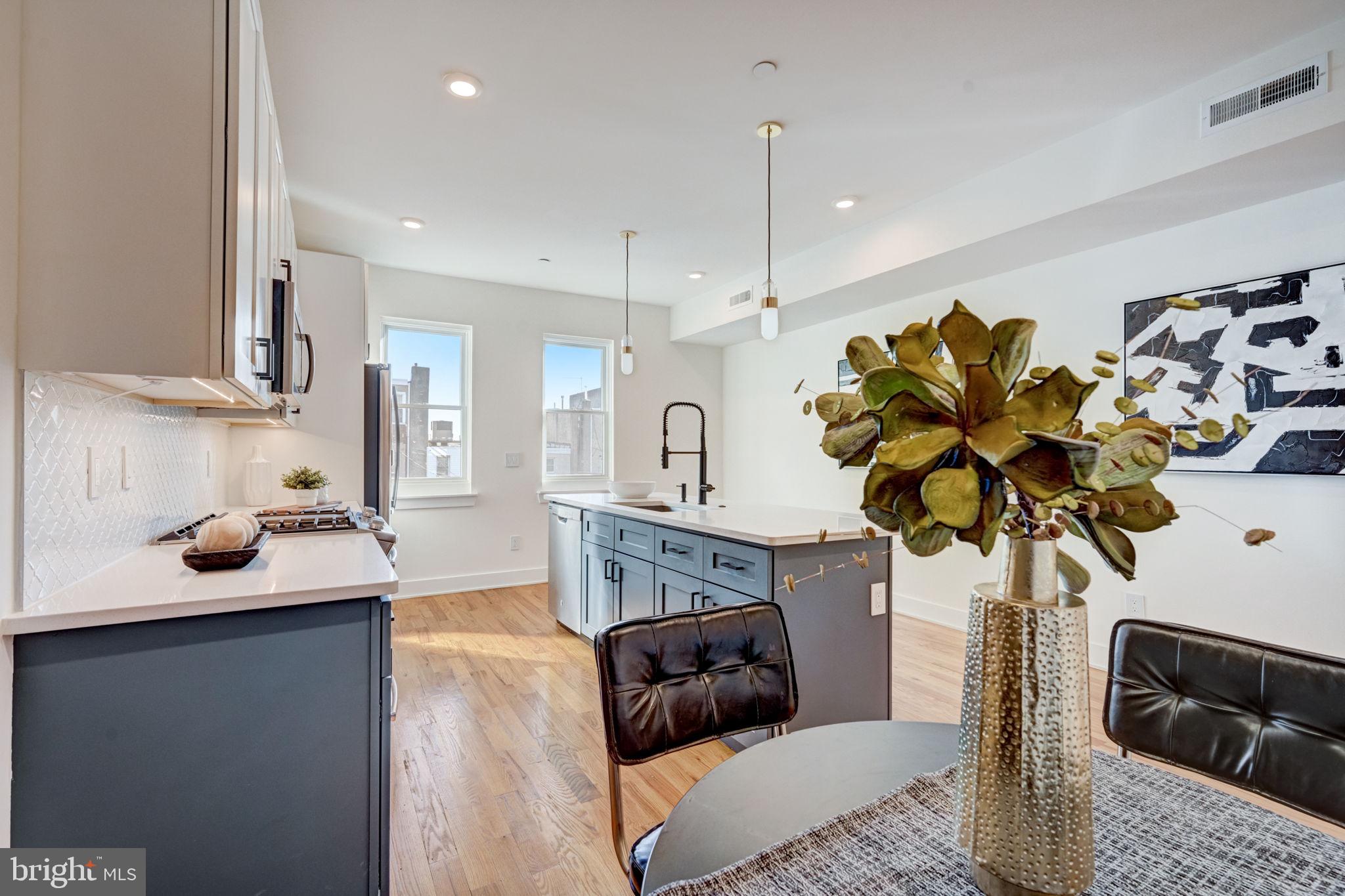 PASSYUNK SQUARE - Residential