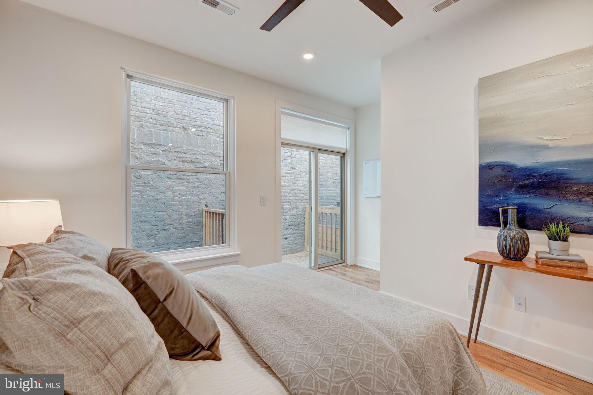 PASSYUNK SQUARE - Residential