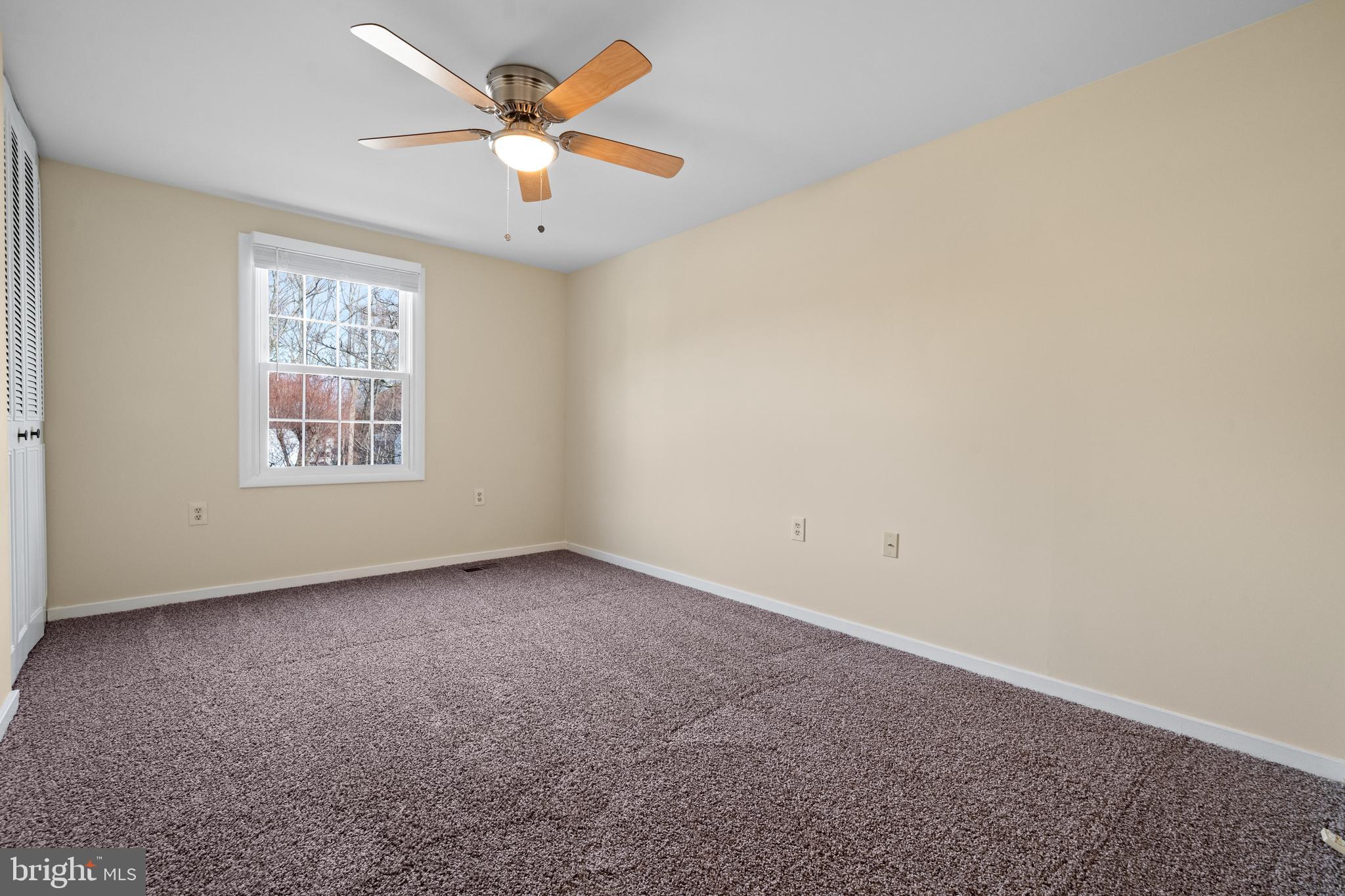 FOX MILL ESTATES - Residential
