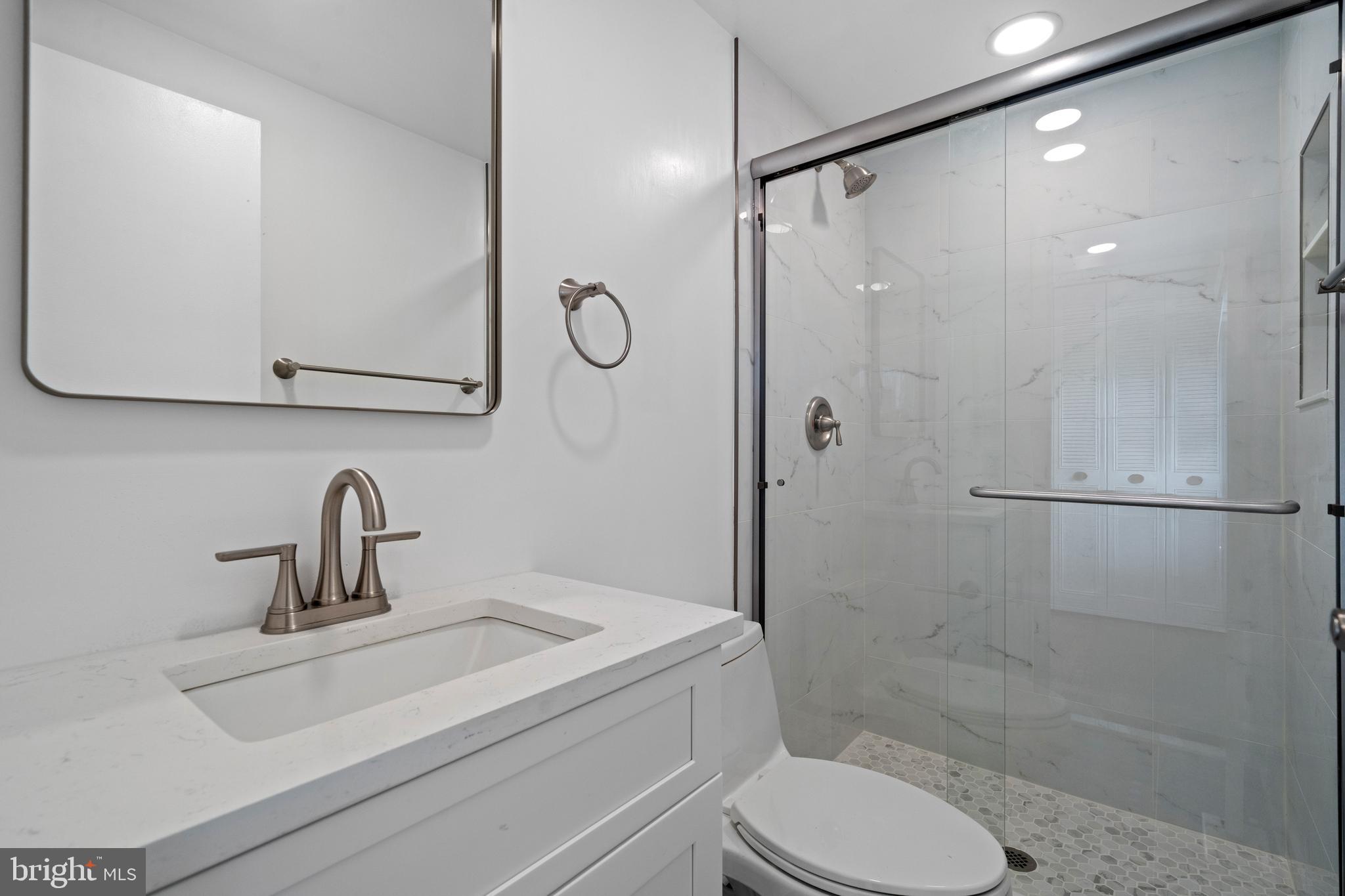 FOX MILL ESTATES - Residential