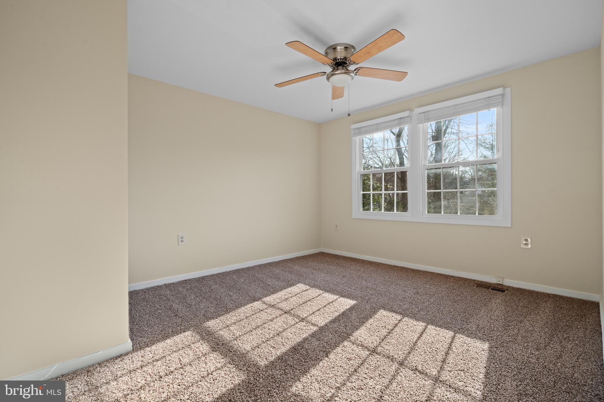 FOX MILL ESTATES - Residential
