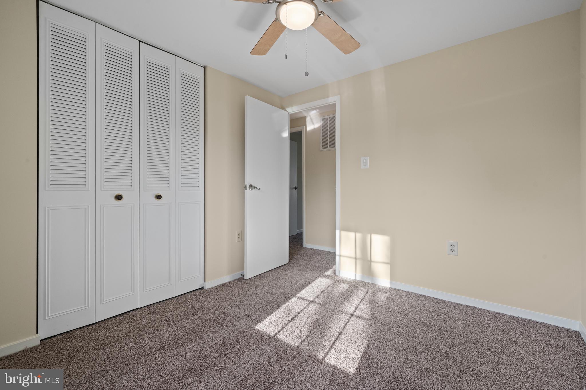 FOX MILL ESTATES - Residential