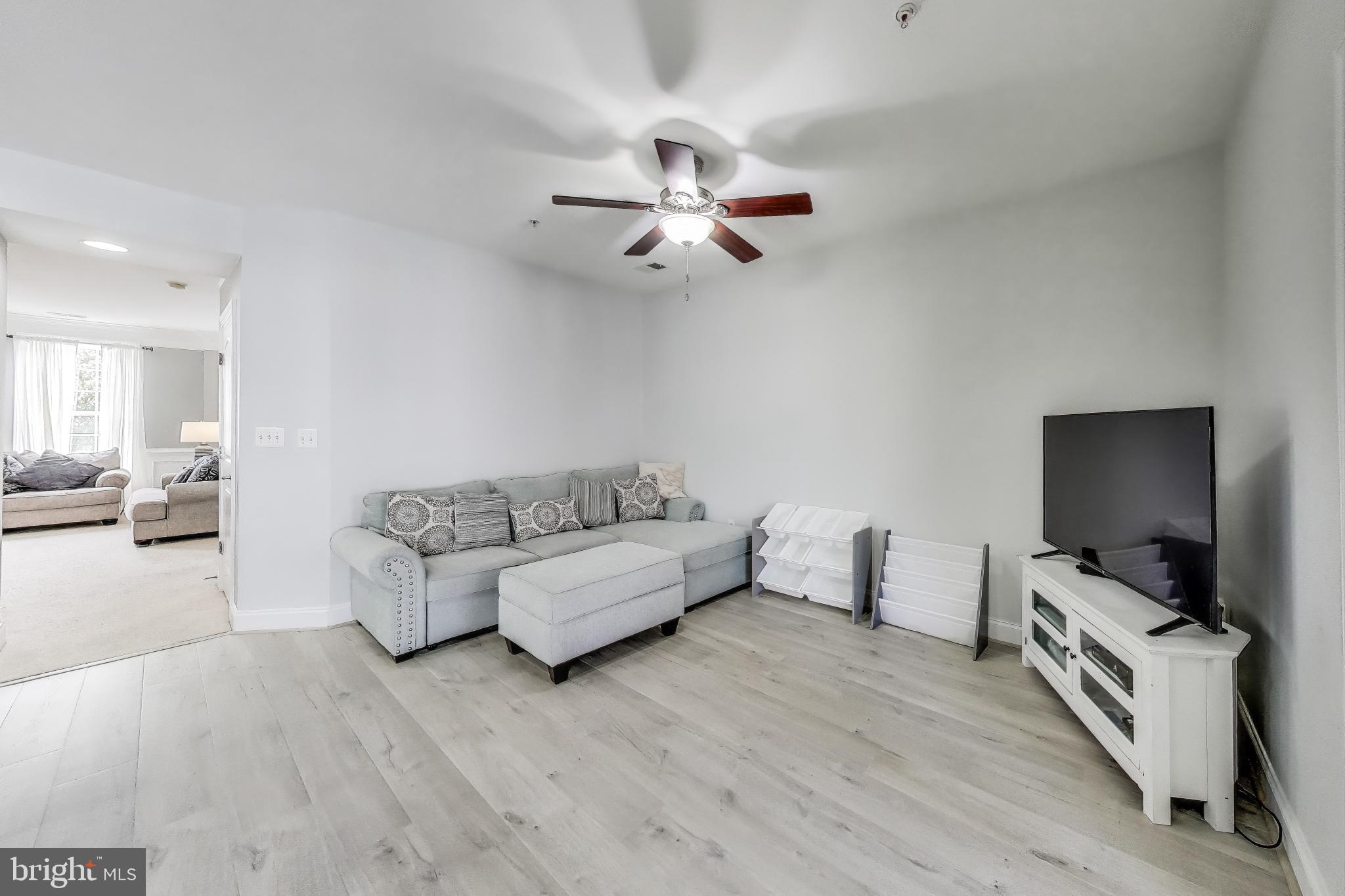 POTOMAC CLUB - Residential