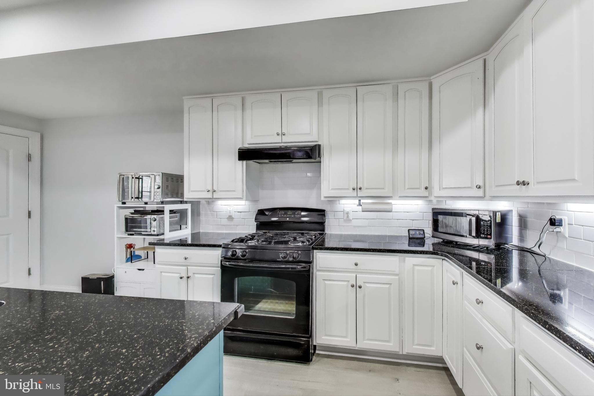 POTOMAC CLUB - Residential