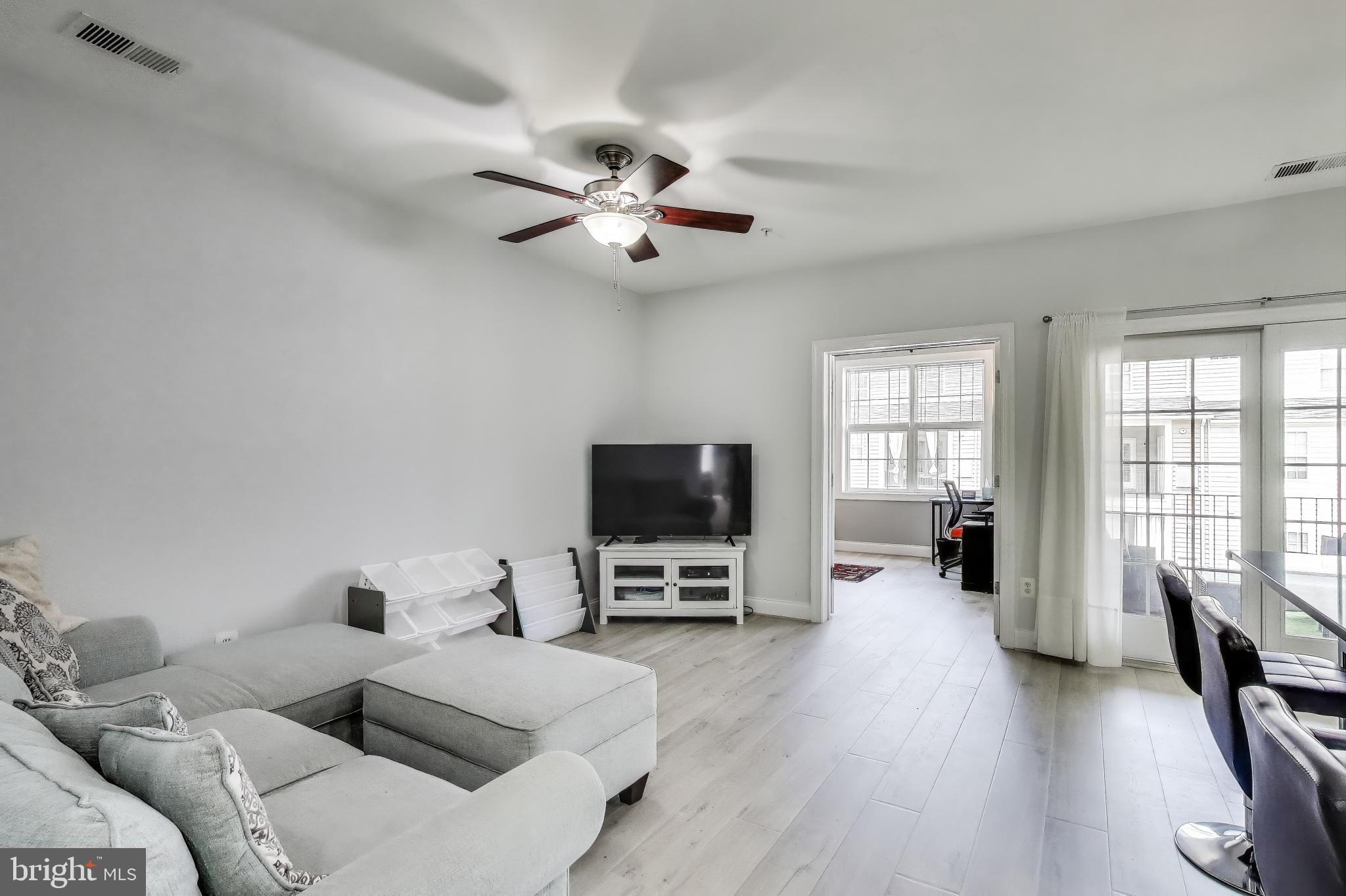 POTOMAC CLUB - Residential