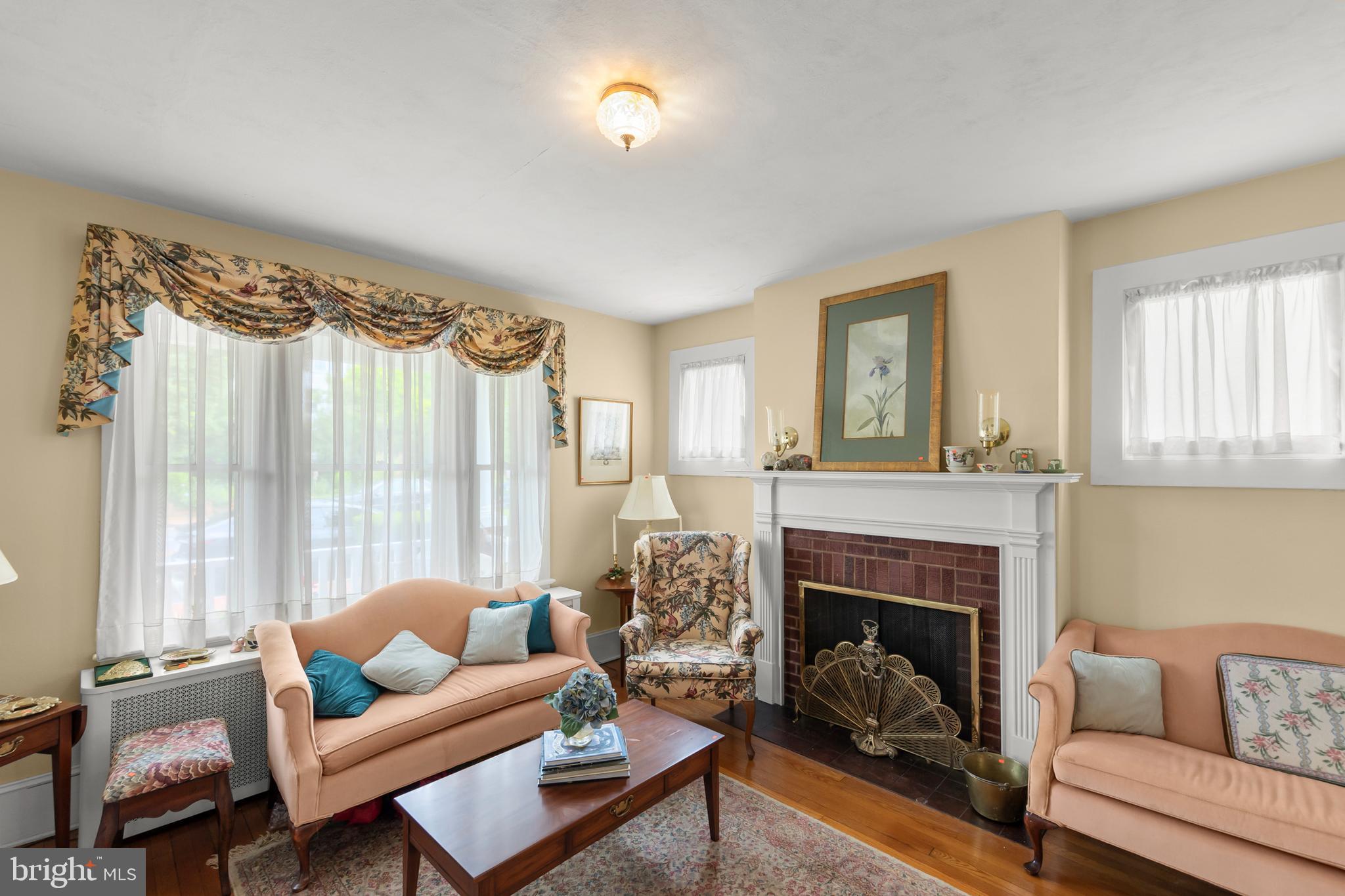 DOWNTOWN WINCHESTER - Residential