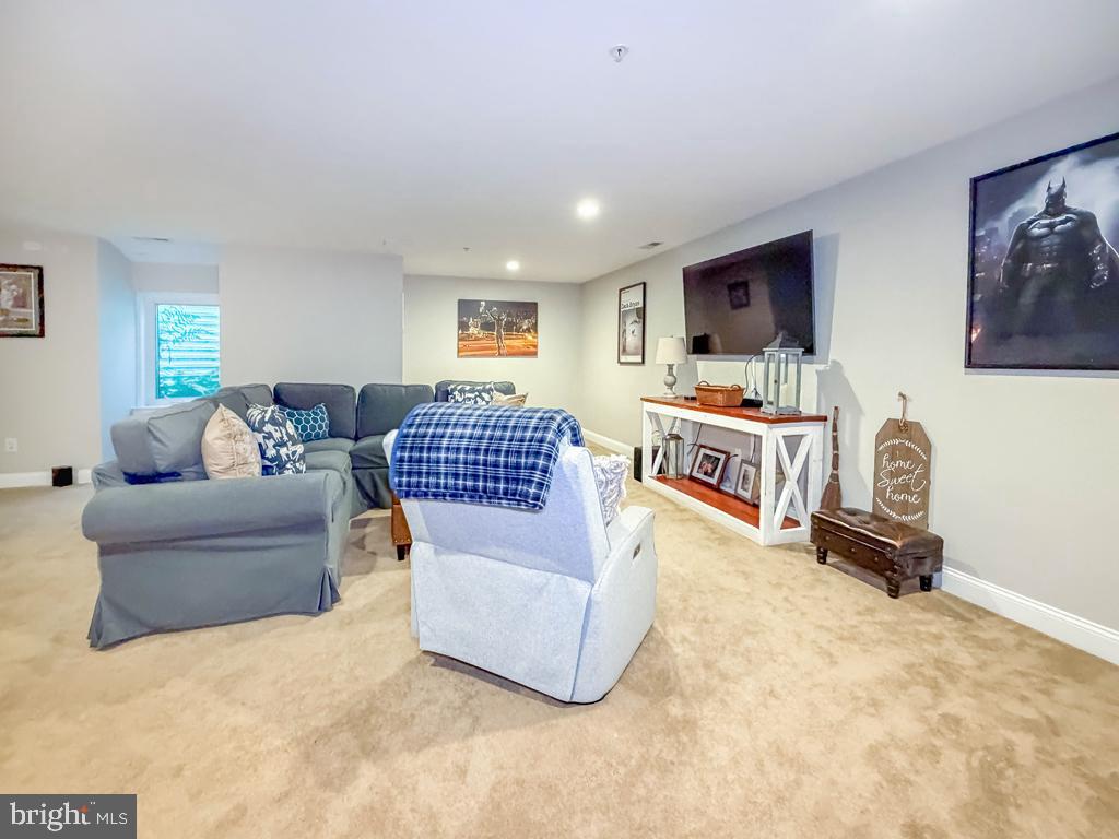 TH AT HERITAGE CNTR - Residential