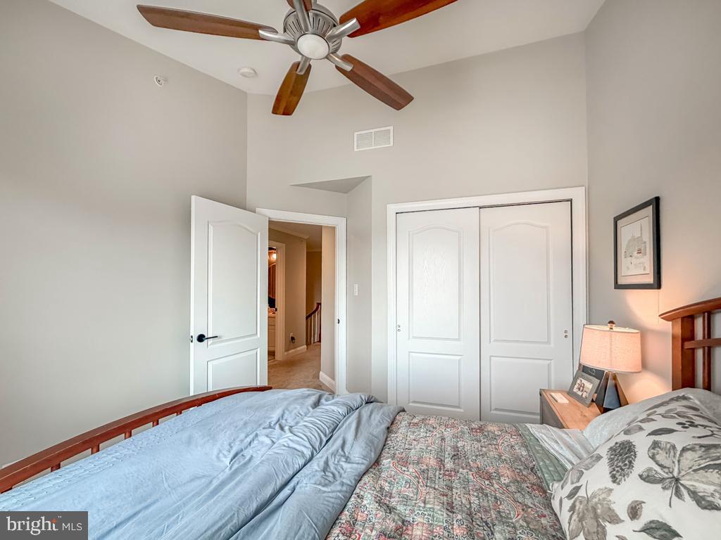 TH AT HERITAGE CNTR - Residential