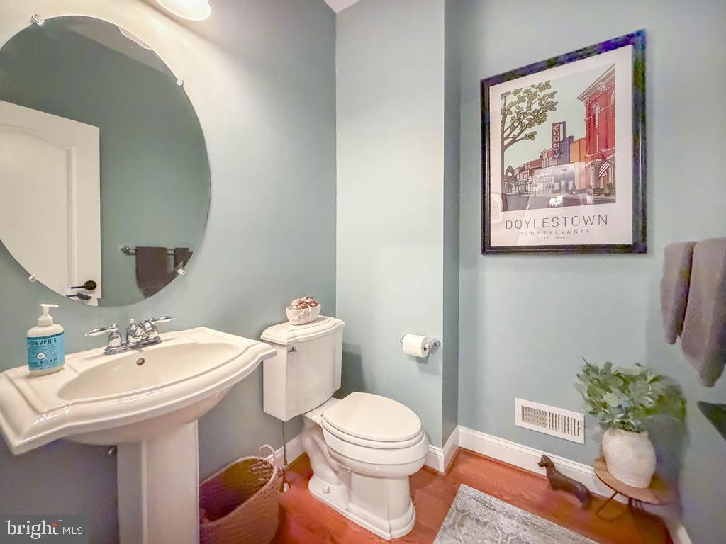 TH AT HERITAGE CNTR - Residential