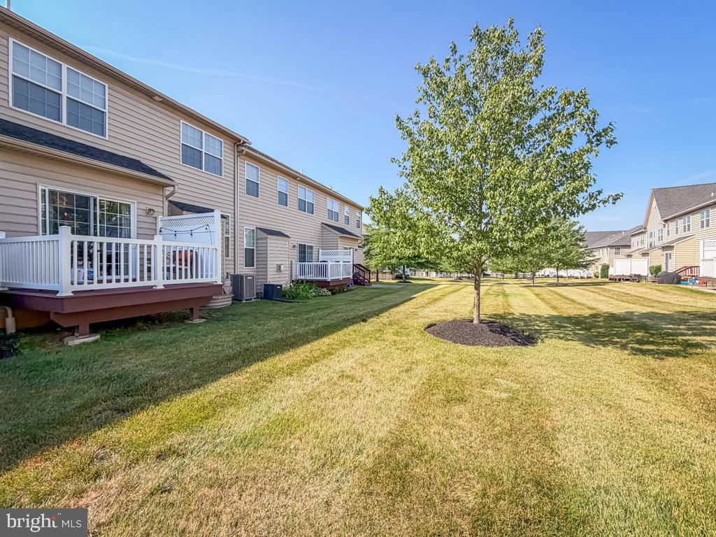 TH AT HERITAGE CNTR - Residential
