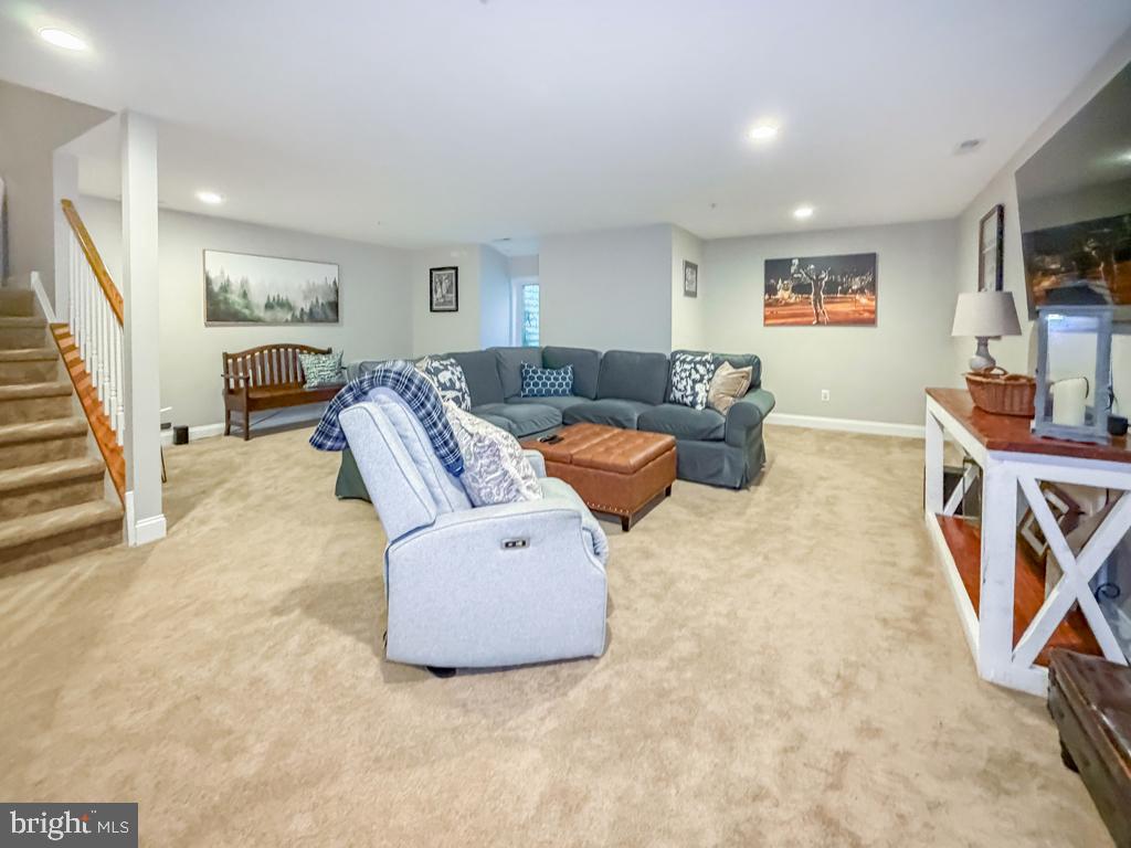 TH AT HERITAGE CNTR - Residential