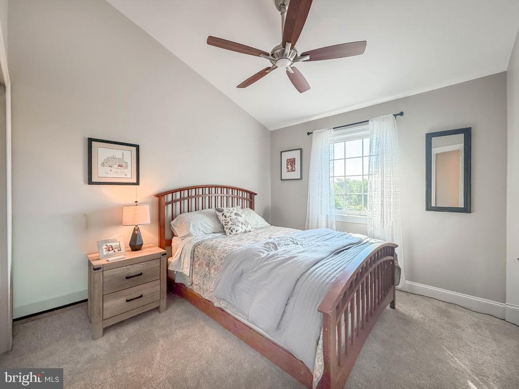 TH AT HERITAGE CNTR - Residential