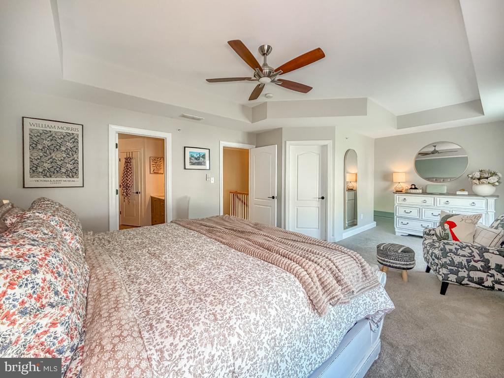 TH AT HERITAGE CNTR - Residential