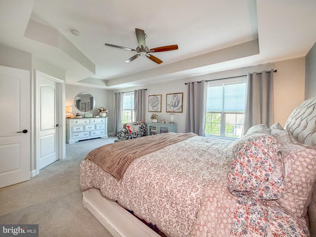 TH AT HERITAGE CNTR - Residential