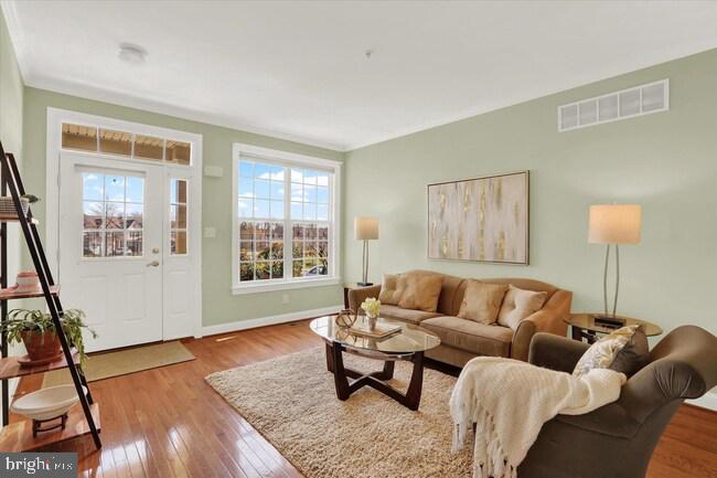 TH AT HERITAGE CNTR - Residential