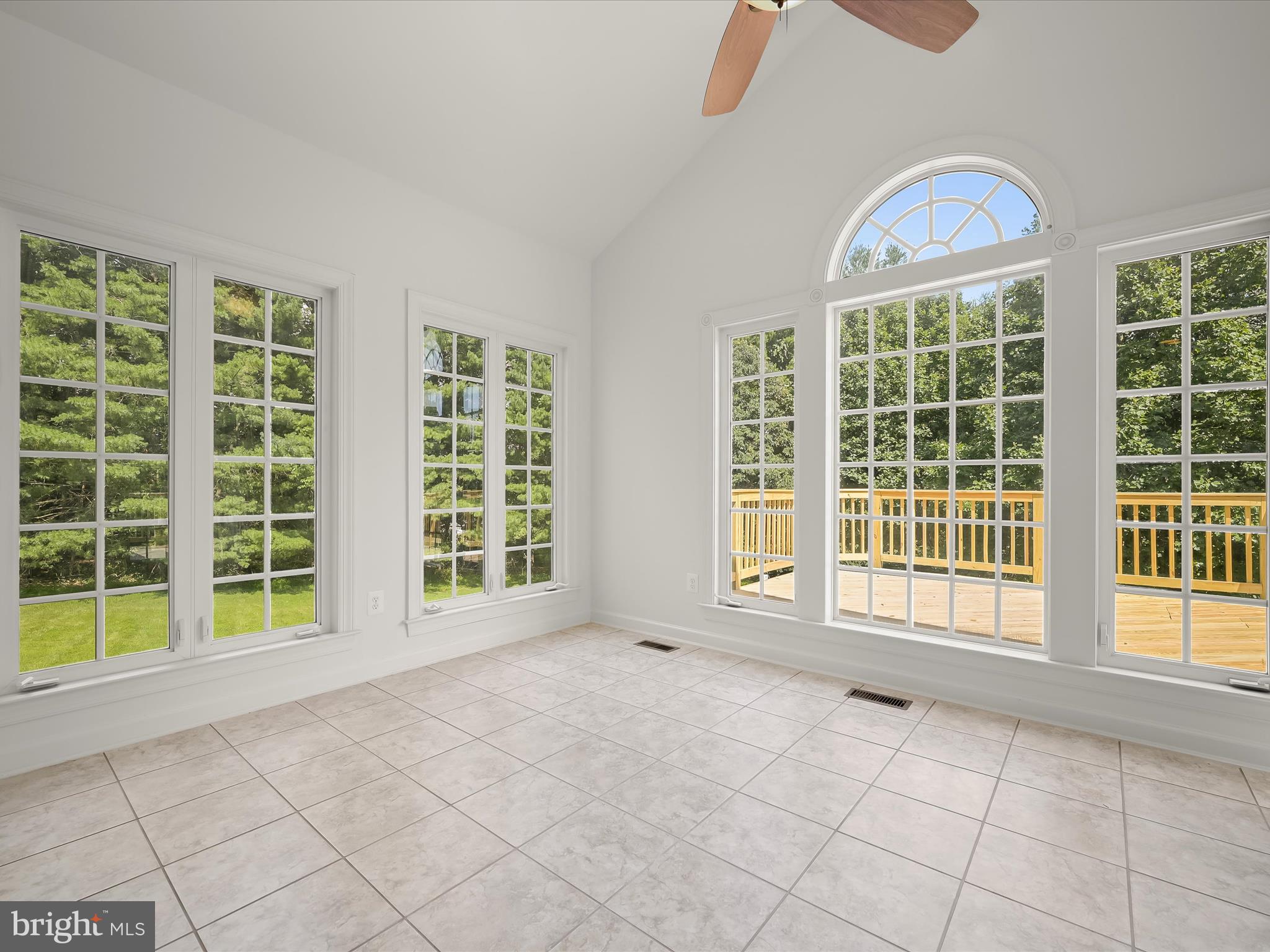 HALL SHOP MANOR - Residential