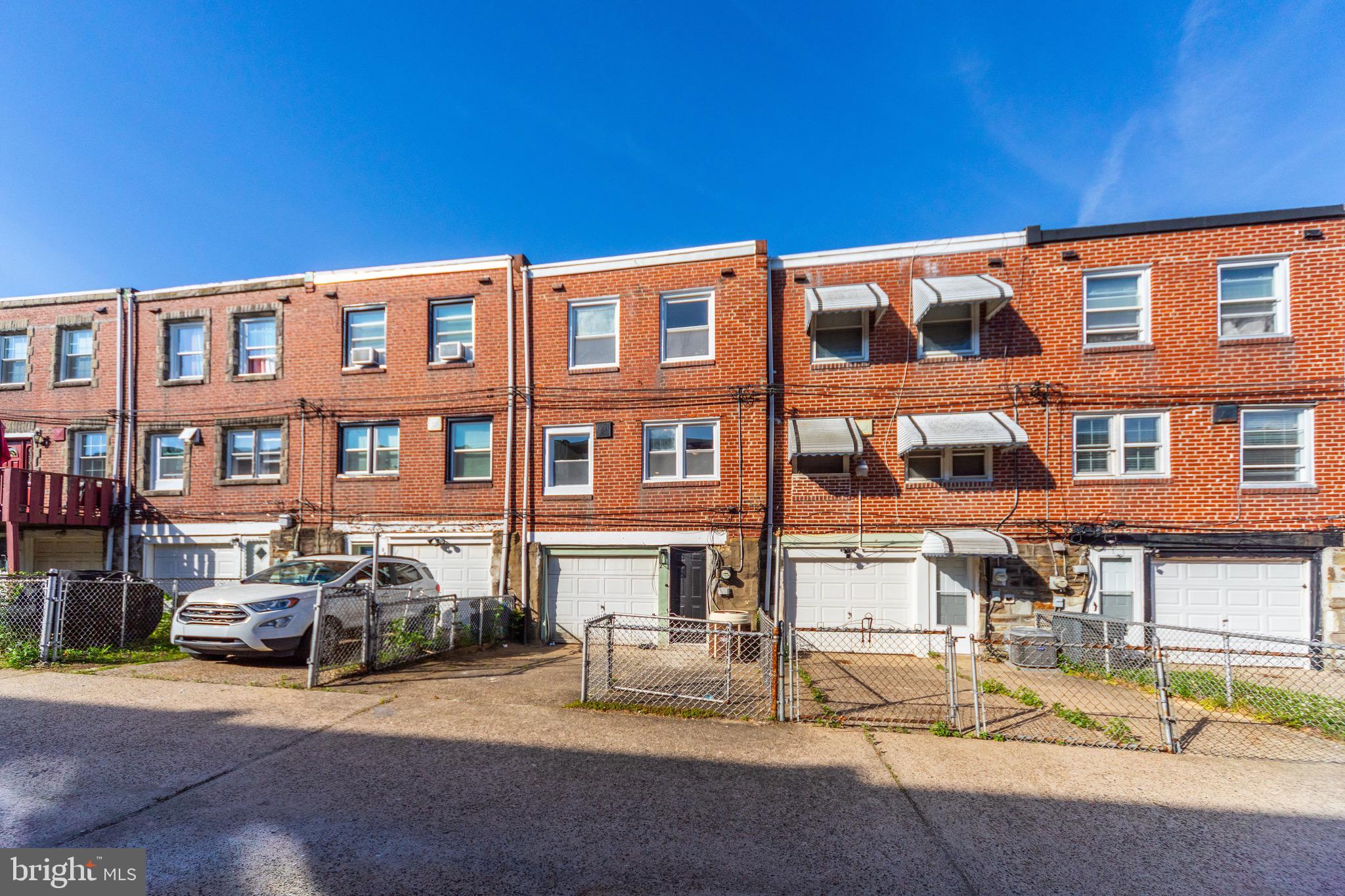 LAWNCREST - Residential