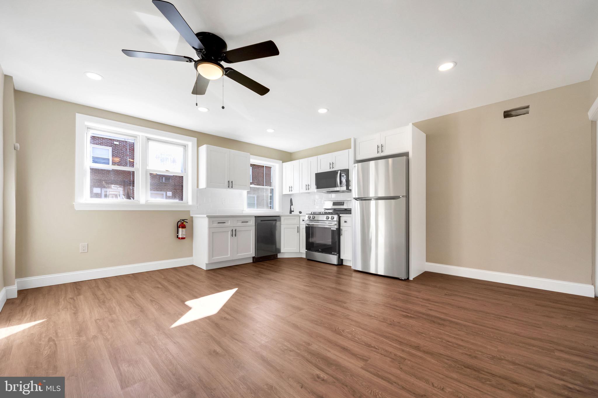LAWNCREST - Residential