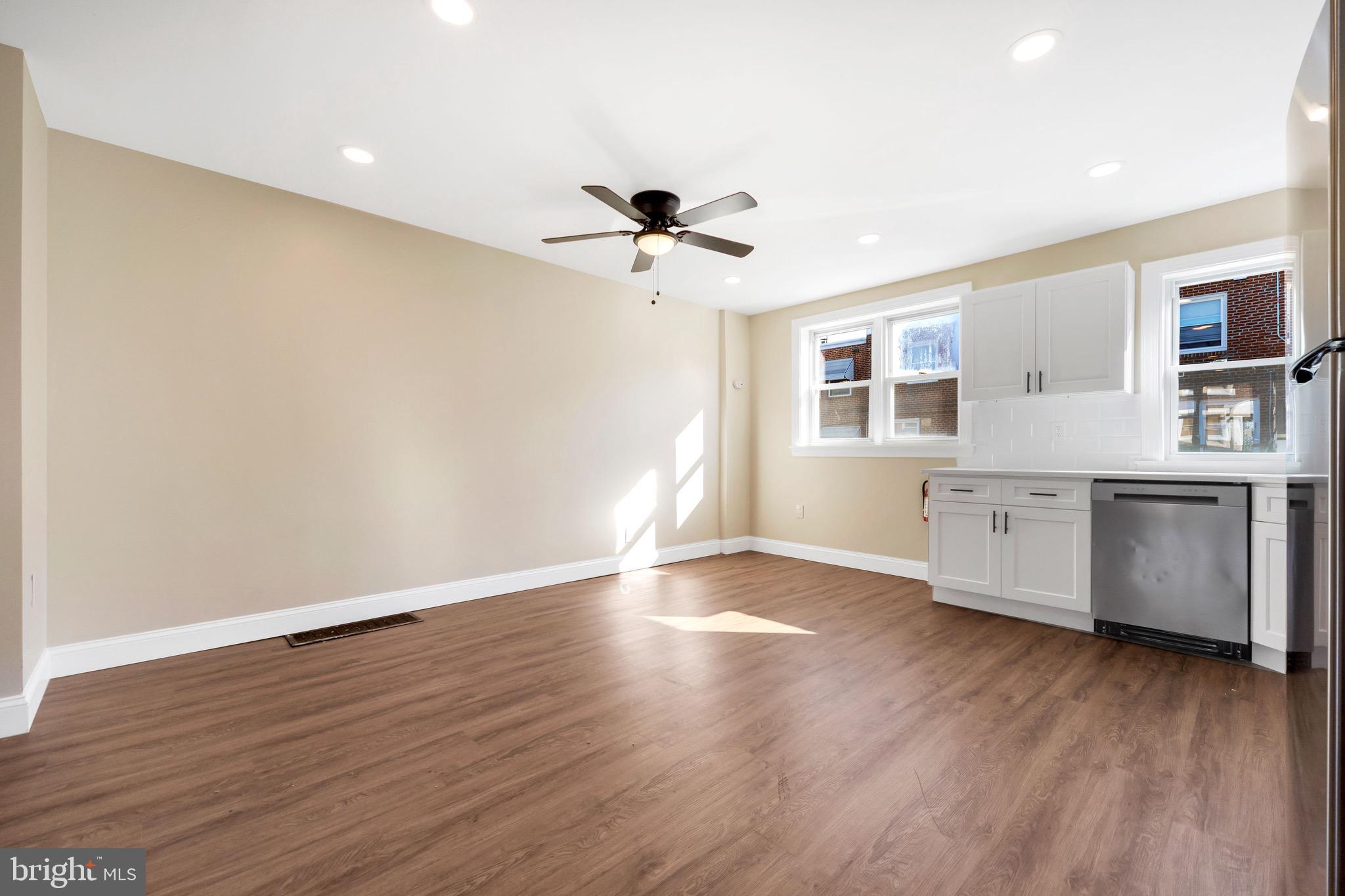 LAWNCREST - Residential
