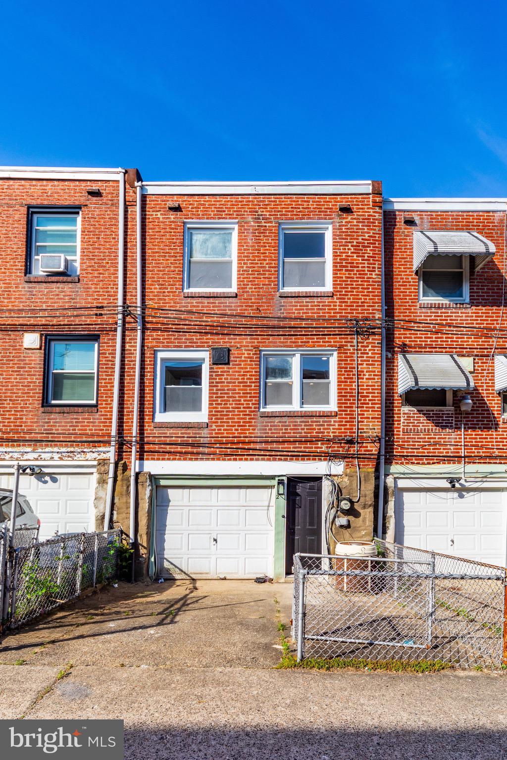 LAWNCREST - Residential