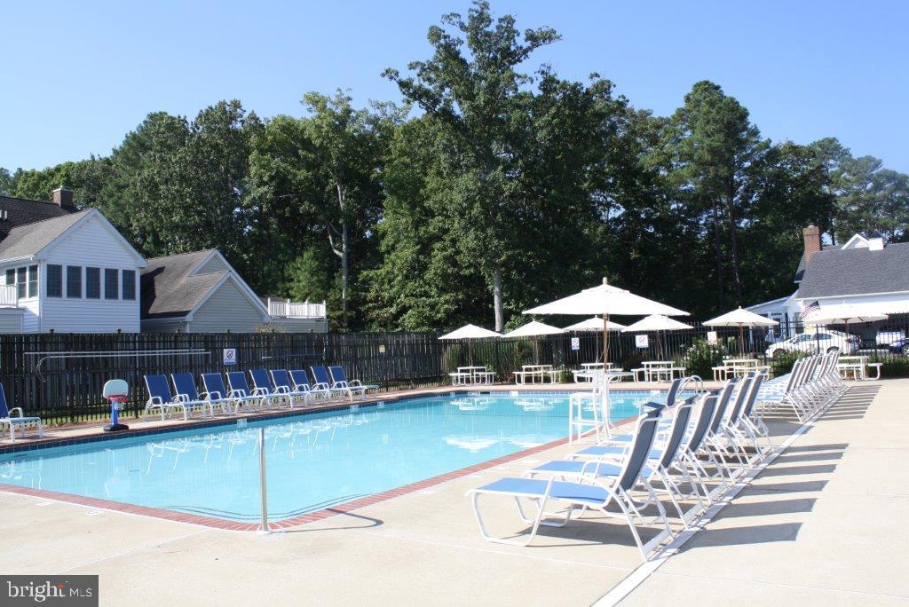 EASTON CLUB - Residential