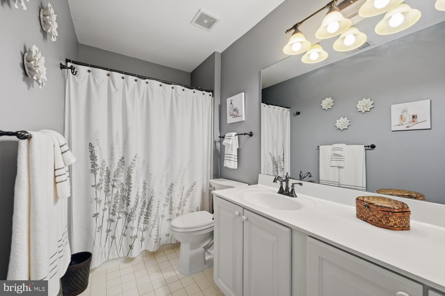 EASTON CLUB - Residential