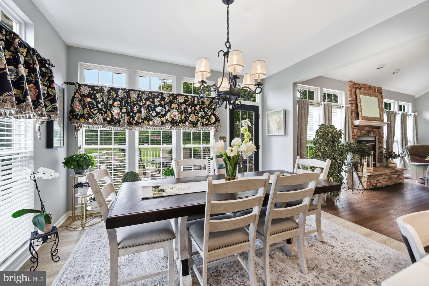 EASTON CLUB - Residential