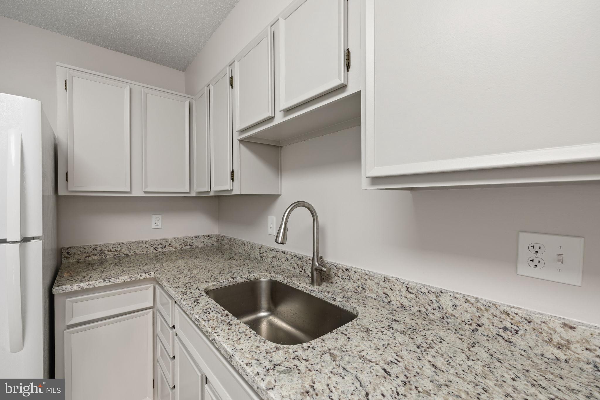 MONTEBELLO - Residential