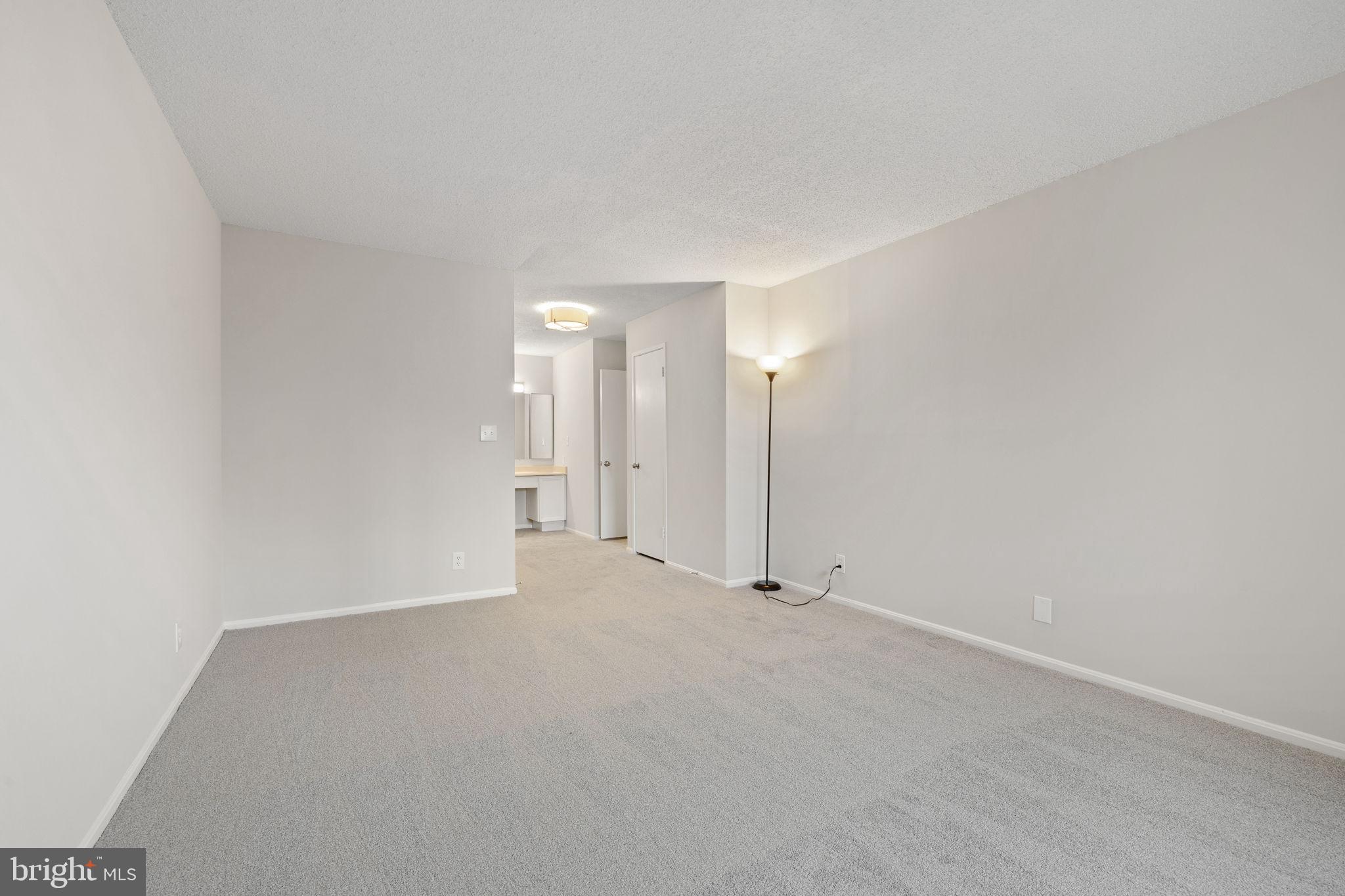 MONTEBELLO - Residential