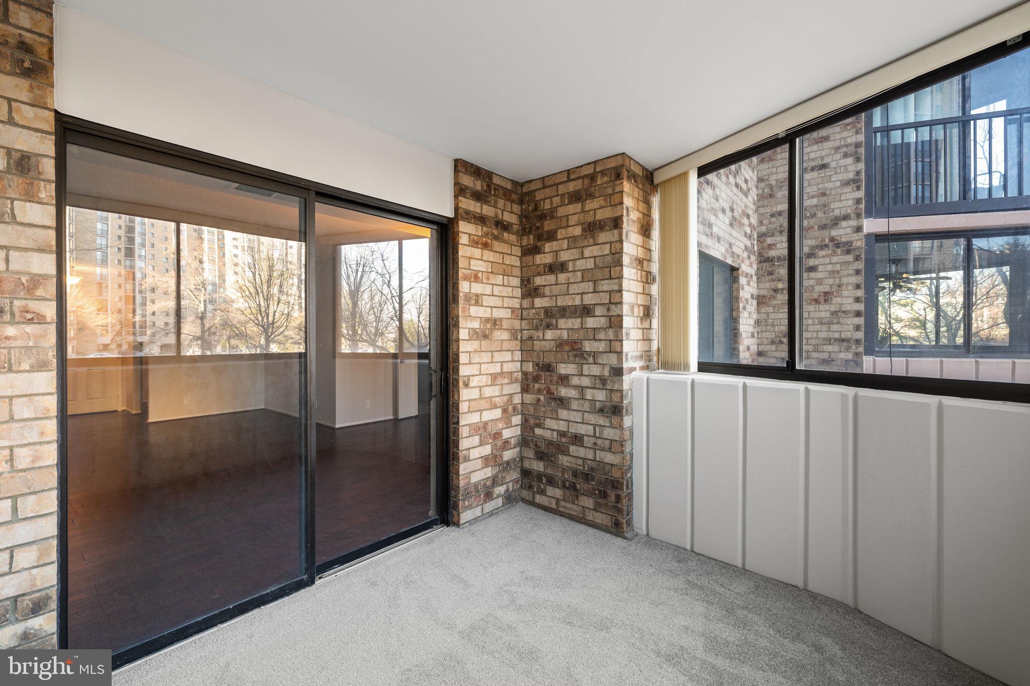 MONTEBELLO - Residential