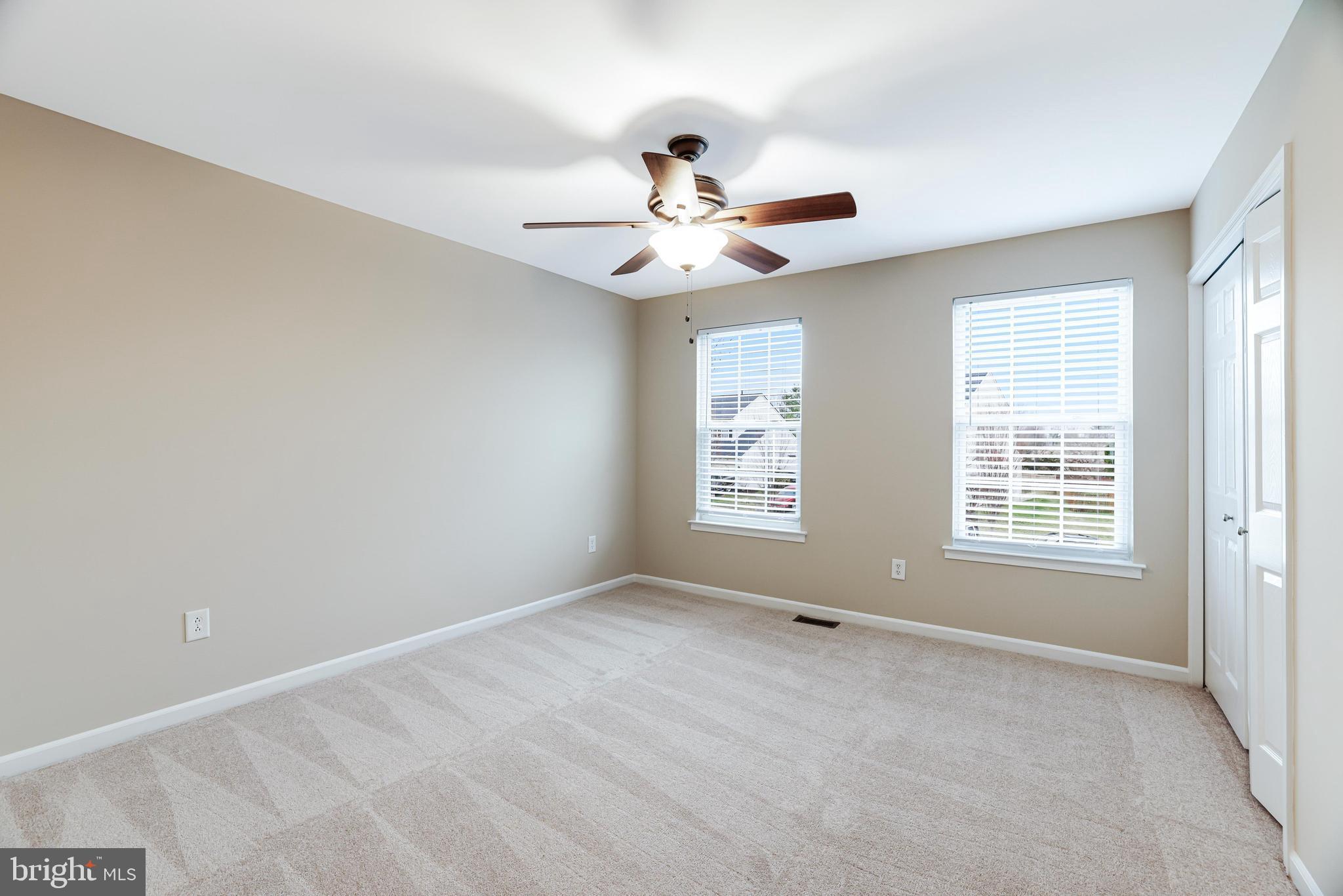 NEW TOWN MEADOWS - Residential Lease