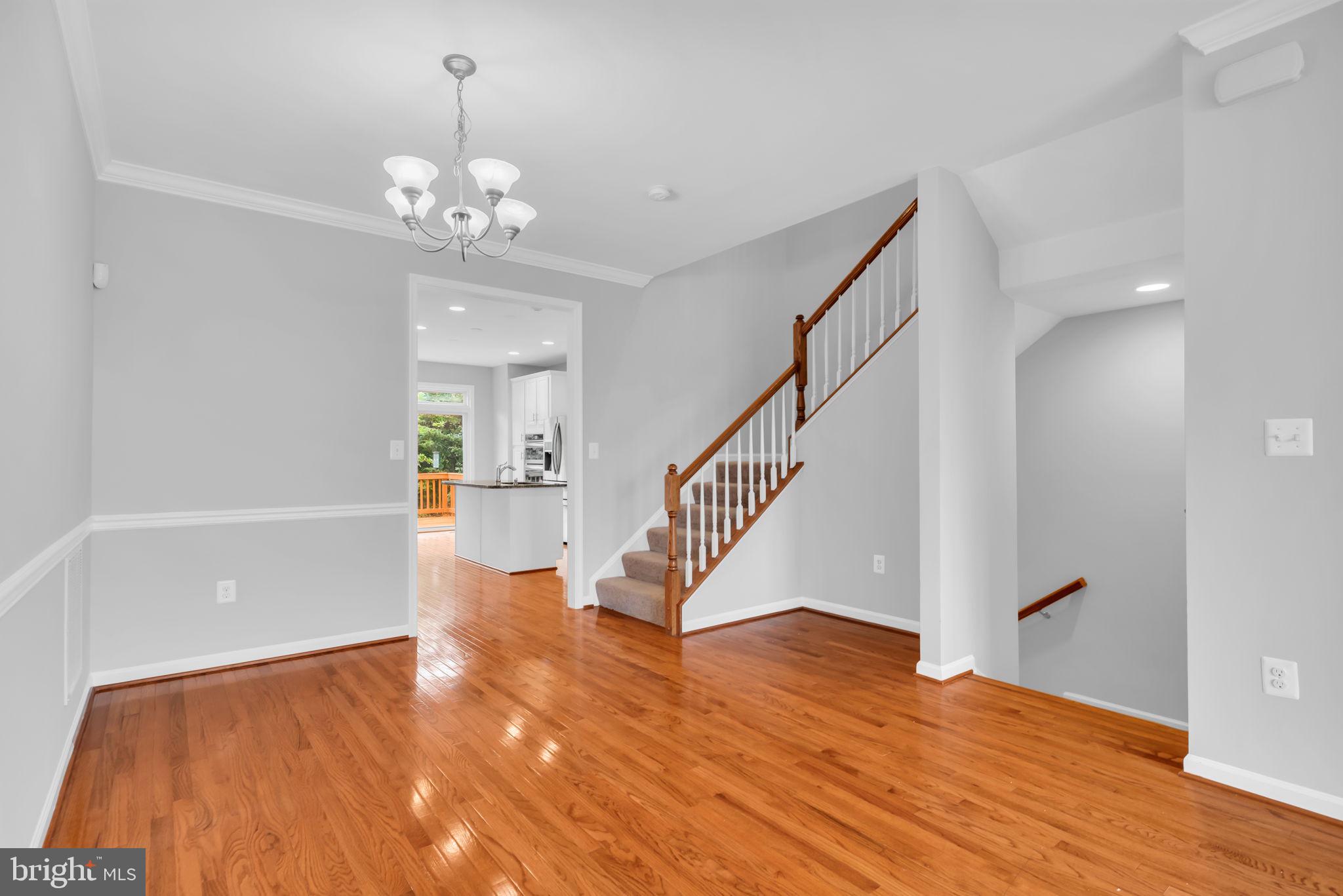 DULLES FARMS COMMUNITY ASSOCIATION - Residential