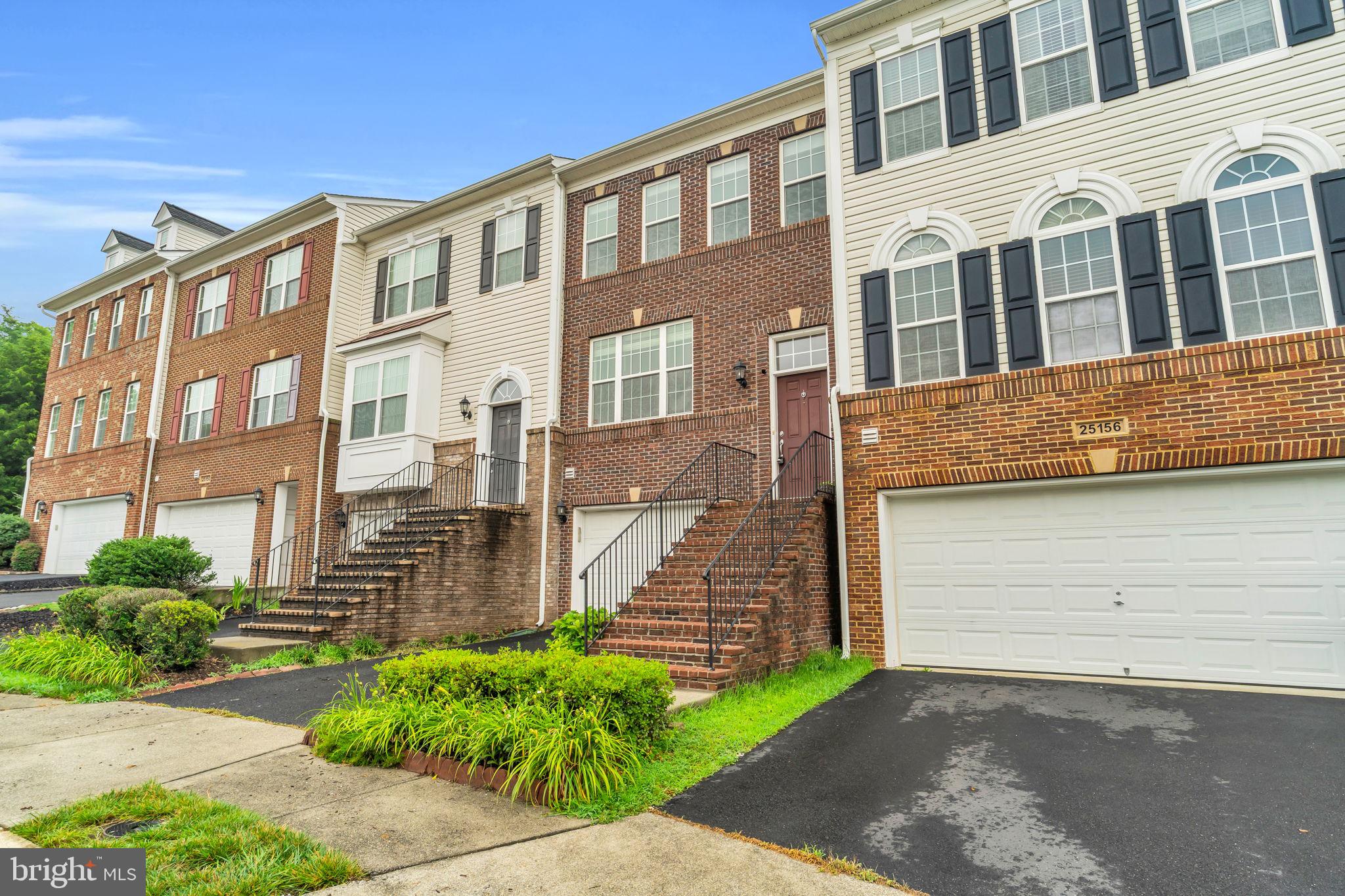 DULLES FARMS COMMUNITY ASSOCIATION - Residential