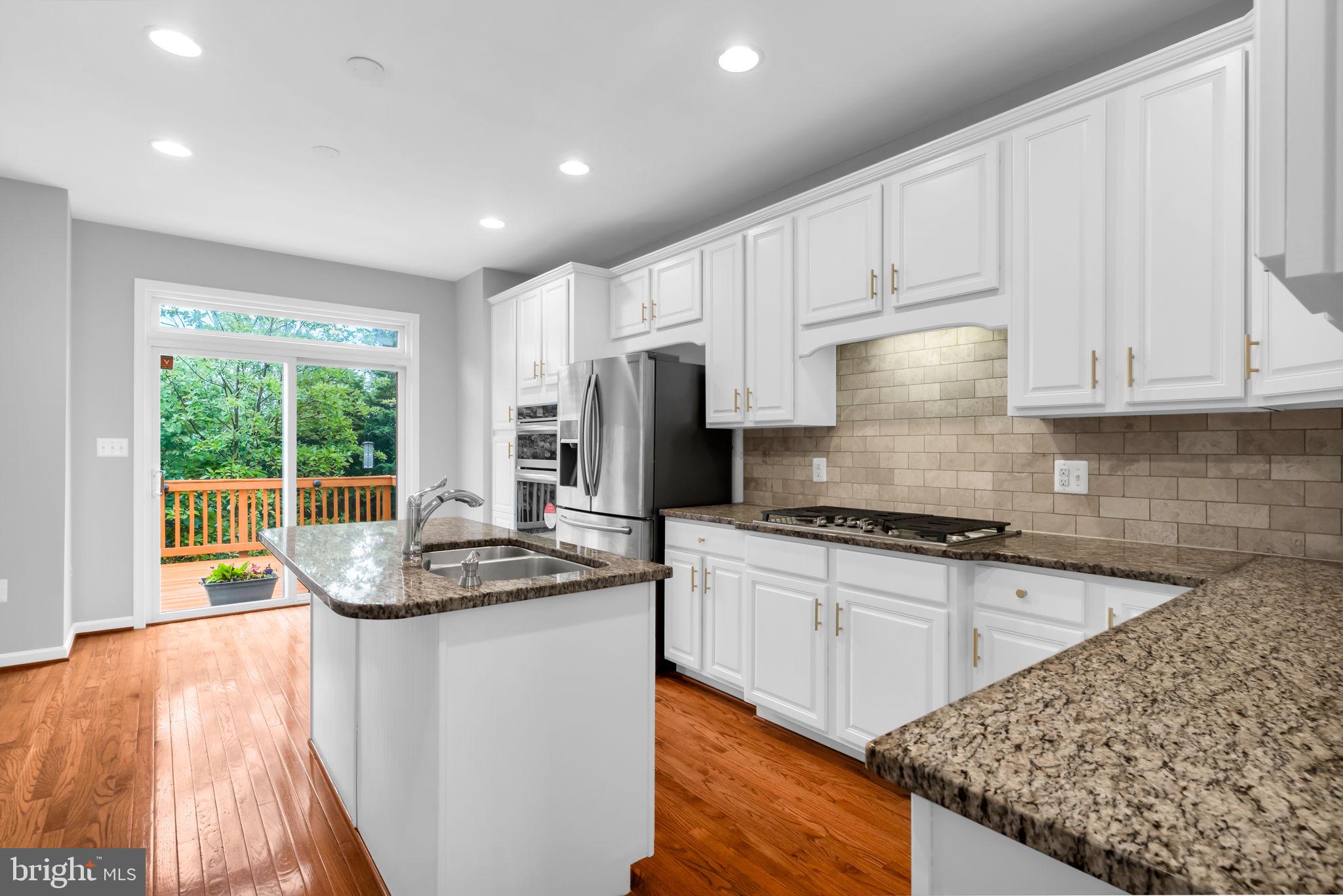 DULLES FARMS COMMUNITY ASSOCIATION - Residential
