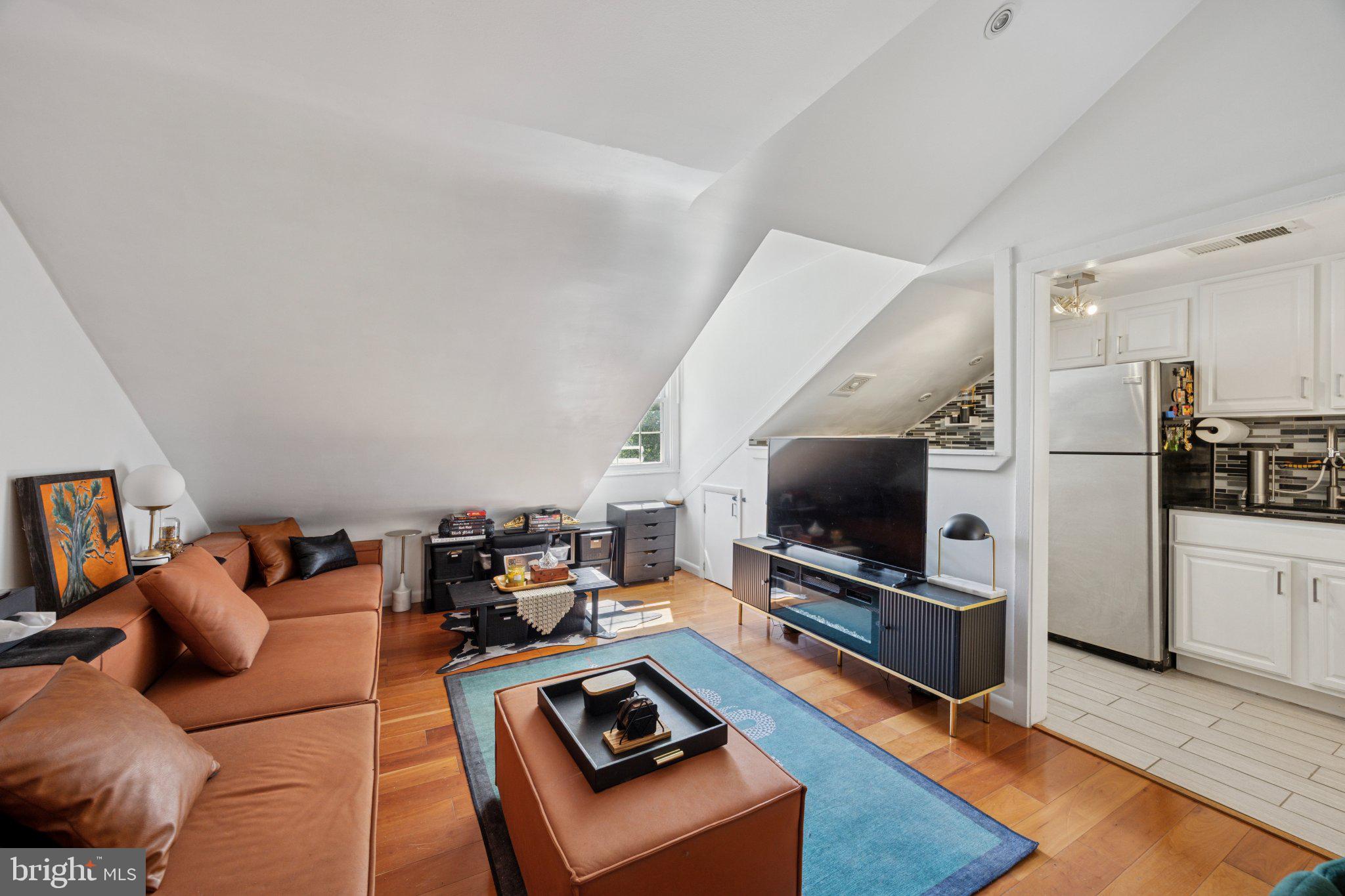 A Washington Square West condo that offers cozy, sunny vibes on one of the neighborhoods most sought-after blocks. 

Welcome to 1021 Clinton St #7, a 1BD/1BA that has been lovingly maintained and updated; the perfect place to call home or use a pied-à-terre or investment! Beautiful hardwood flooring throughout elevates this space. Enter into the open dining and living space that is illuminated with natural light from the south-facing, obstruction free window. Cook up some dinner in the kitchen with stainless steel appliances and white shaker cabinets with an opened up wall for maximum airiness. The bedroom is small but mighty, offering the perfect space for a queen sized bed and ample closet storage for all your belongings. The bathroom comes complete with newly installed in-unit laundry. The new central HVAC system keeps it comfortable all year long. In addition, the roof is new and the electrical system has been updated! Accompanying this cozy space is a basement storage locker that has been transformed into the perfect workspace with electric for bonus usable space. 

Steps from the endless options that Washington Square has to offer including Habitat Coffee House, Middle Child, Mixto, Good Karma Cafe, and many more! A few short blocks to Broad Street and the BSL subway line and minutes away from I-95, I-676 and the Ben Franklin Bridge. This home is ready for its next owner(s)!

Leases allowed for a minimum term of 60 days.