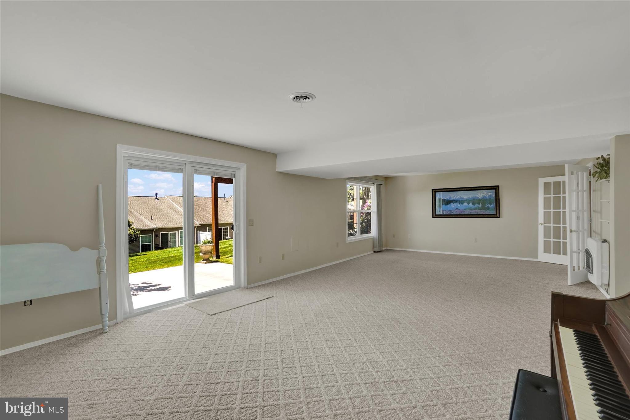 EQUINE MEADOWS - Residential