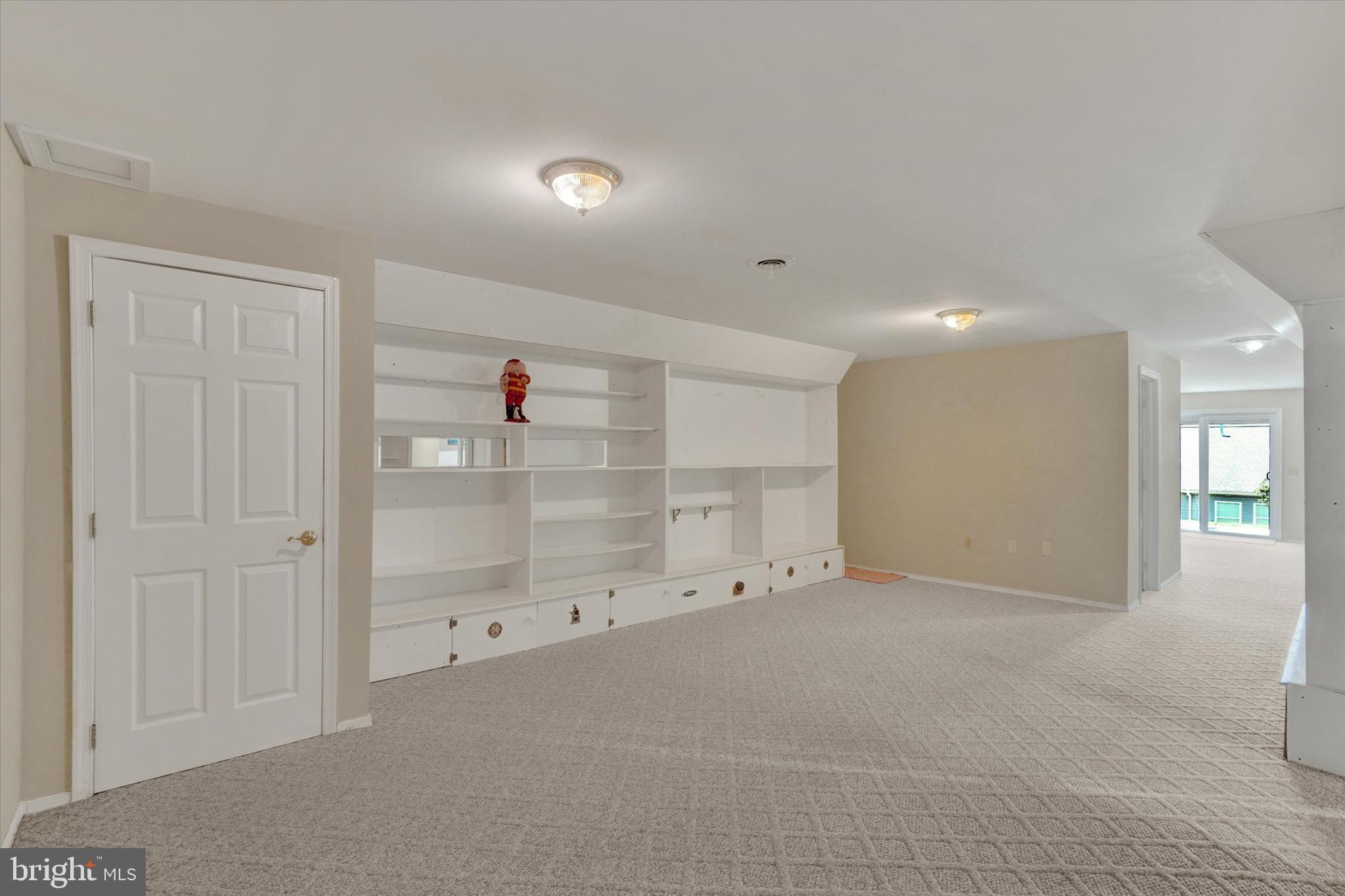 EQUINE MEADOWS - Residential