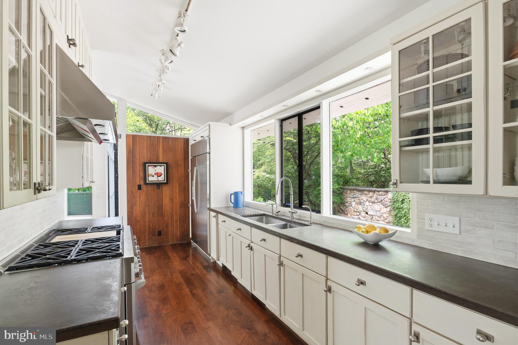 BANNOCKBURN - Residential