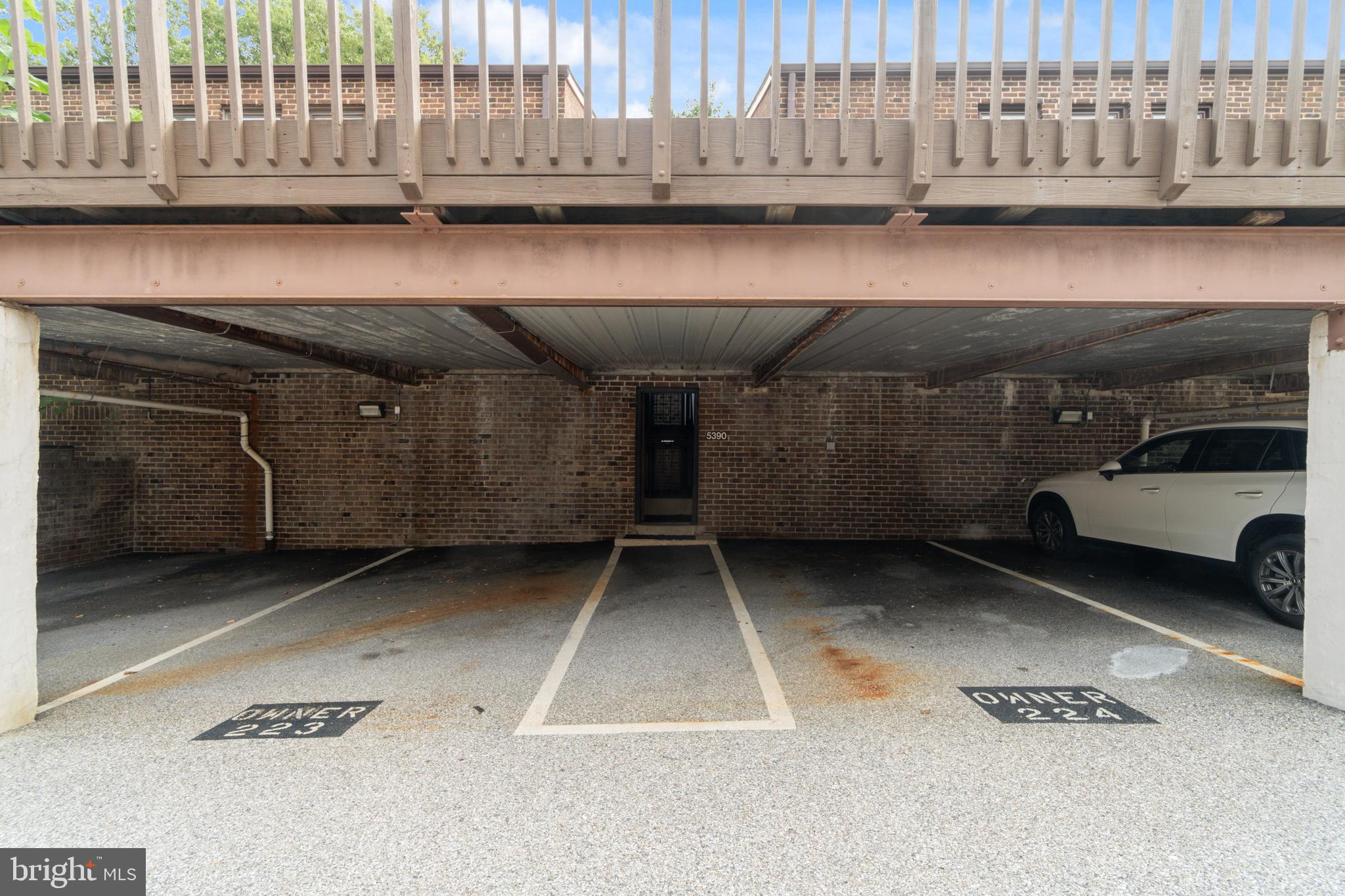 TOWN CENTER - Residential