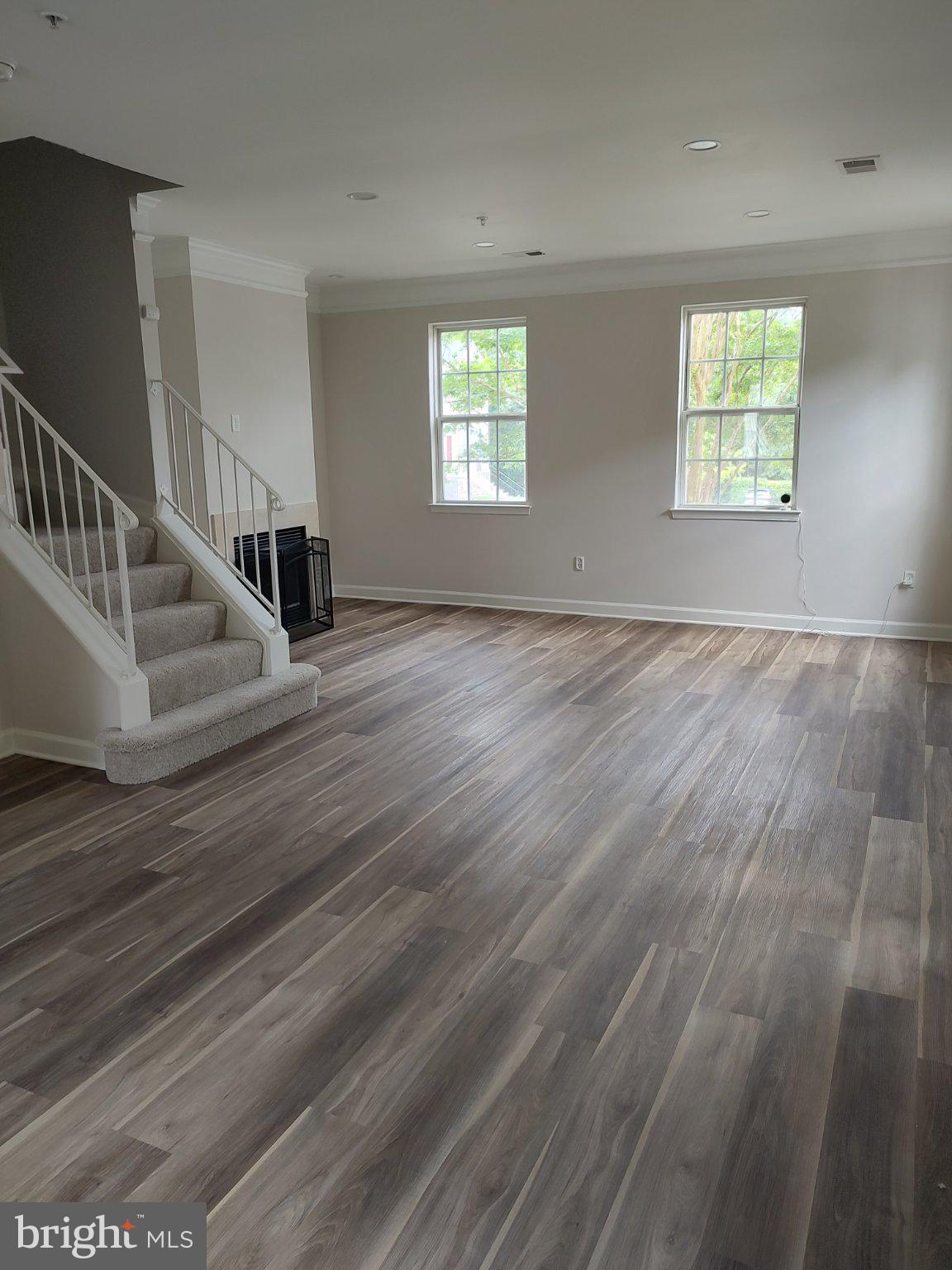 PINEY ORCHARD - Residential
